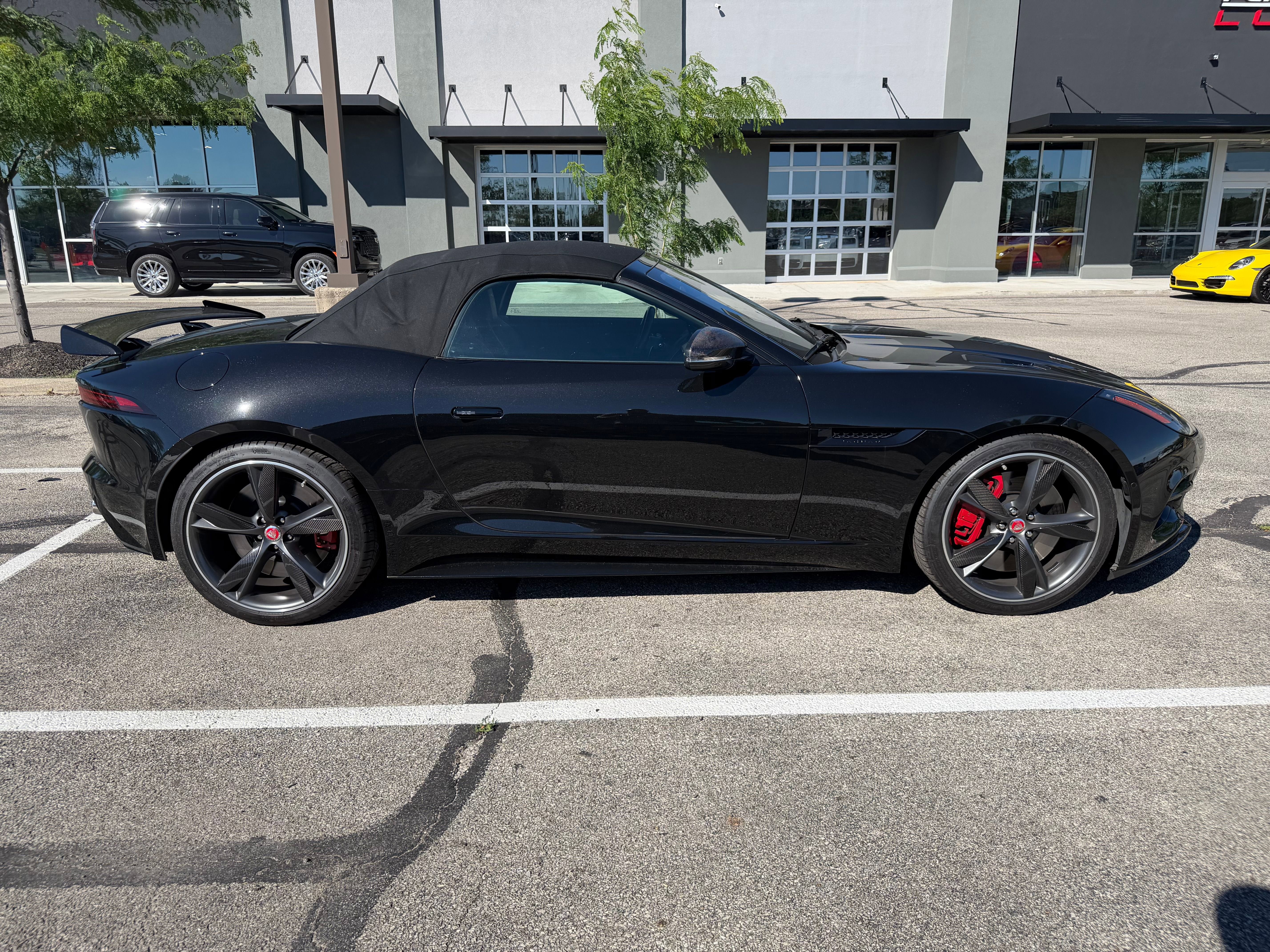 2018 Jaguar F-TYPE R