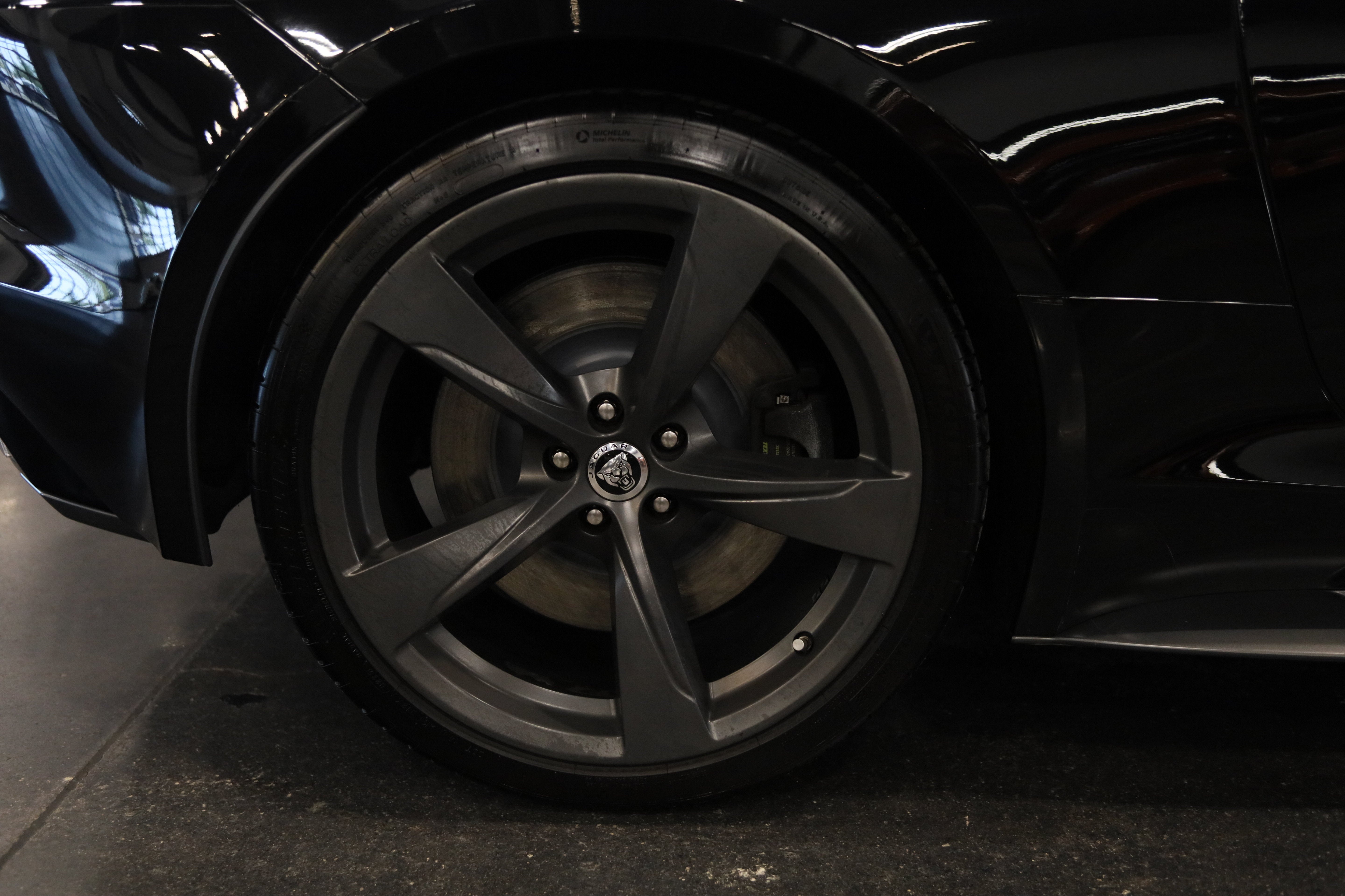 2018 Jaguar F-TYPE 400 Sport