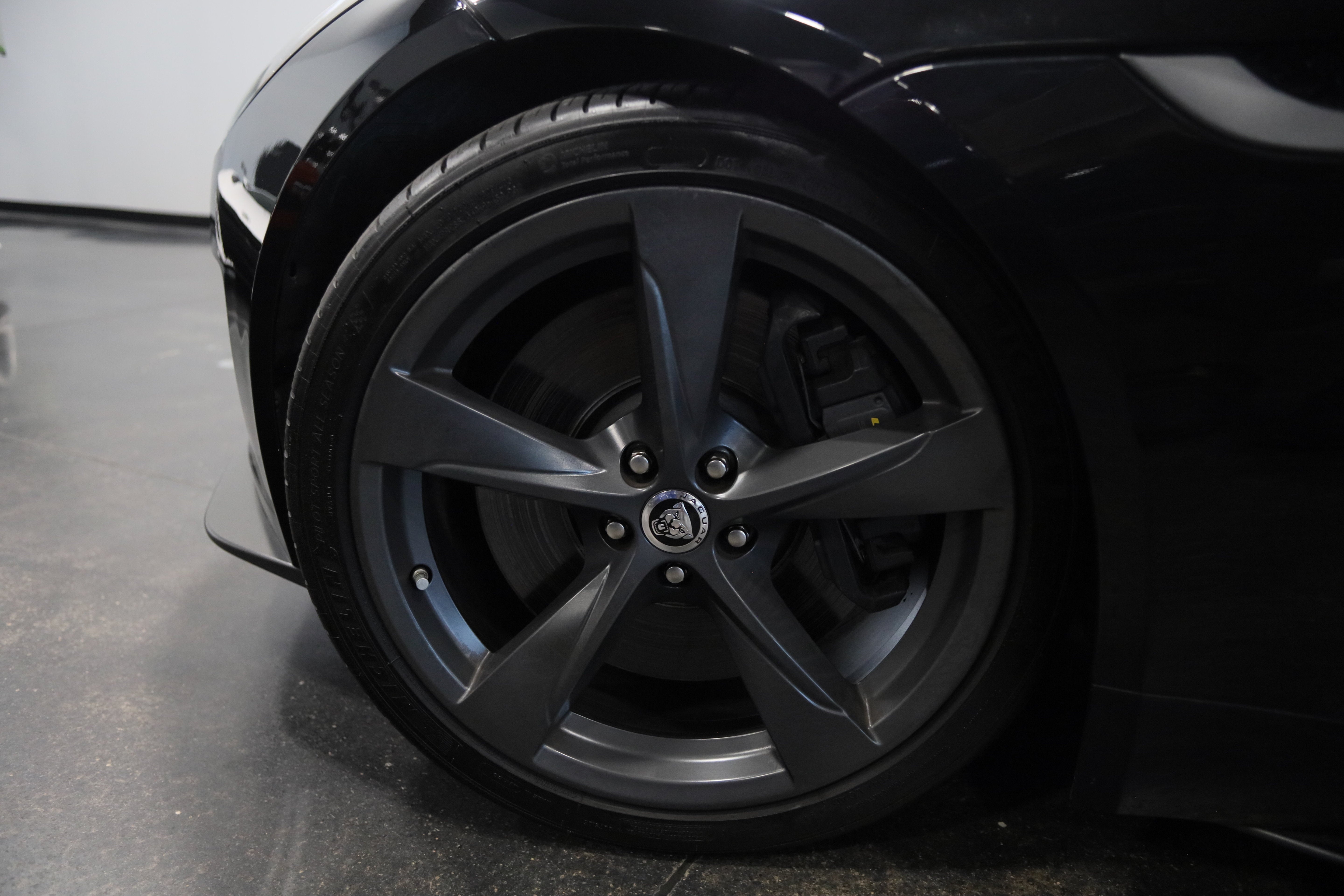 2018 Jaguar F-TYPE 400 Sport