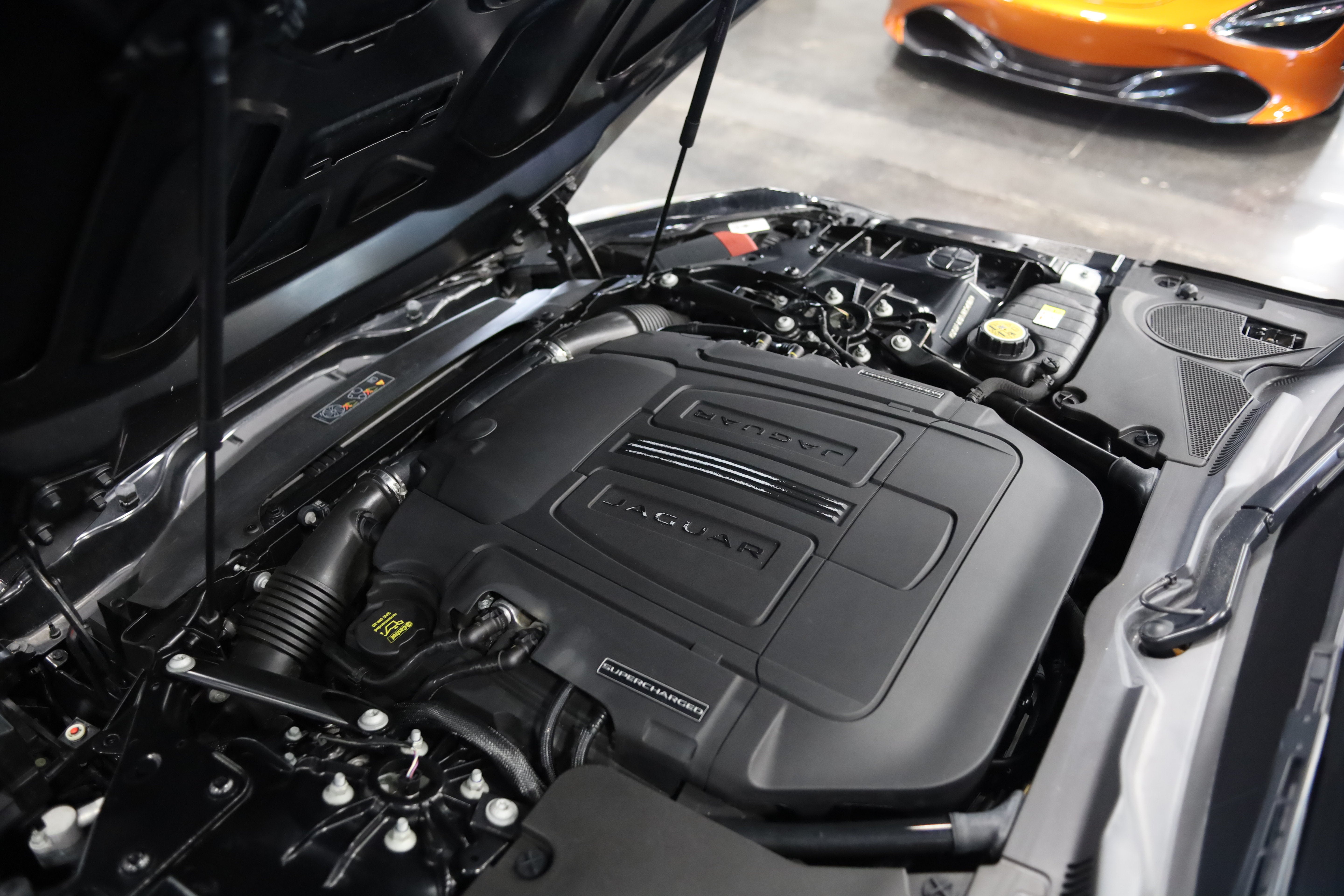2018 Jaguar F-TYPE 400 Sport