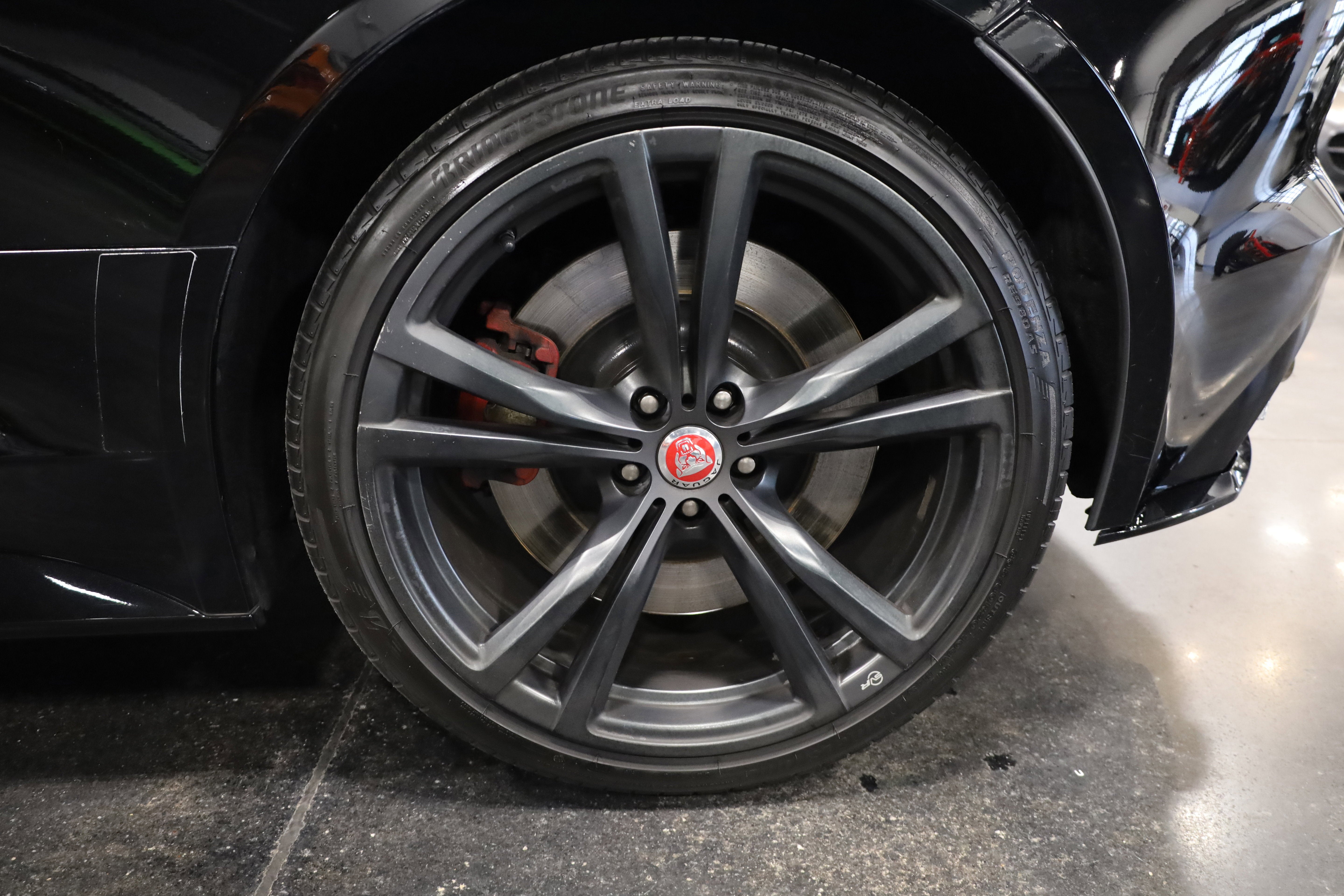 2020 Jaguar F-TYPE SVR