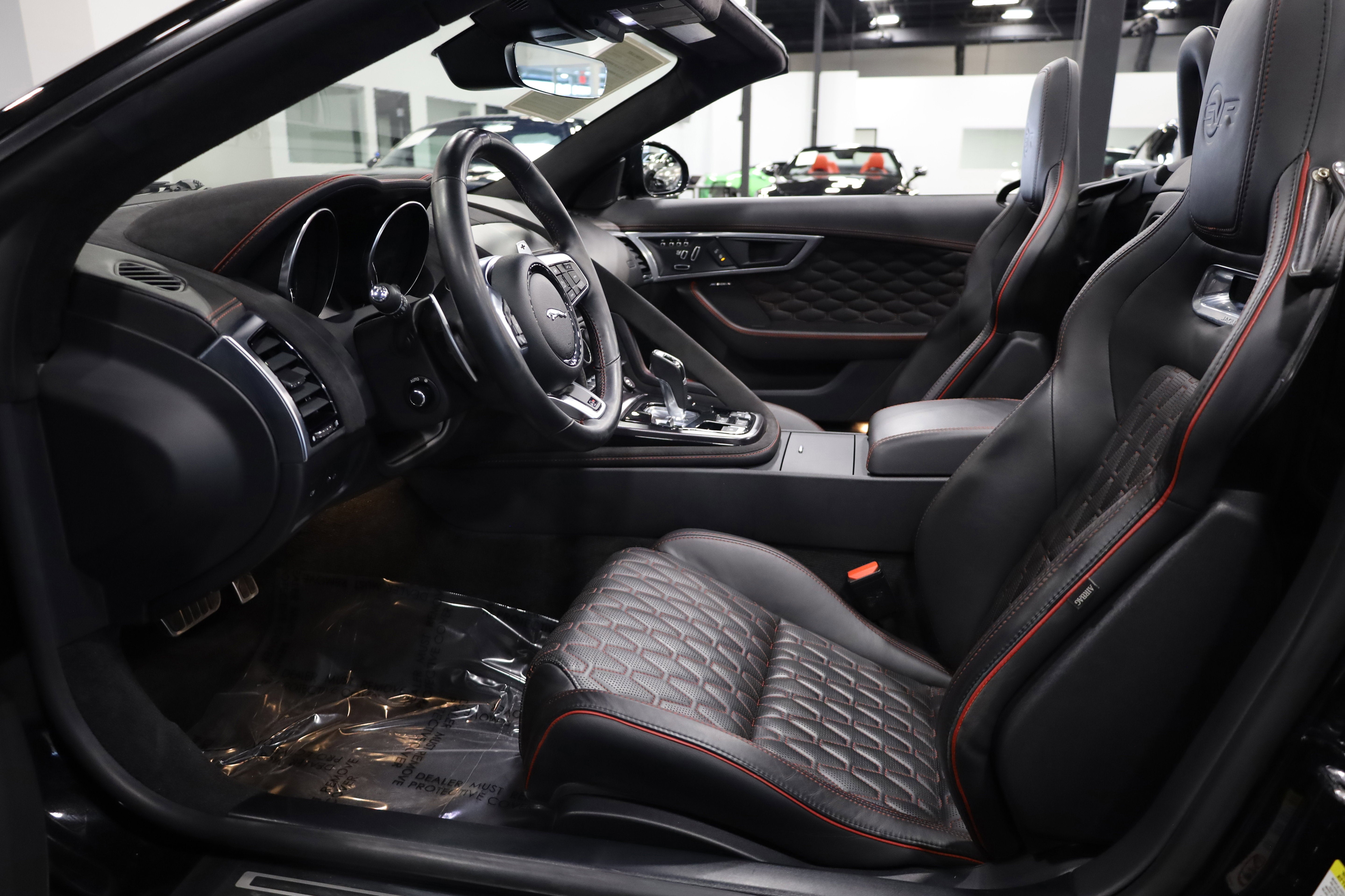 2020 Jaguar F-TYPE SVR