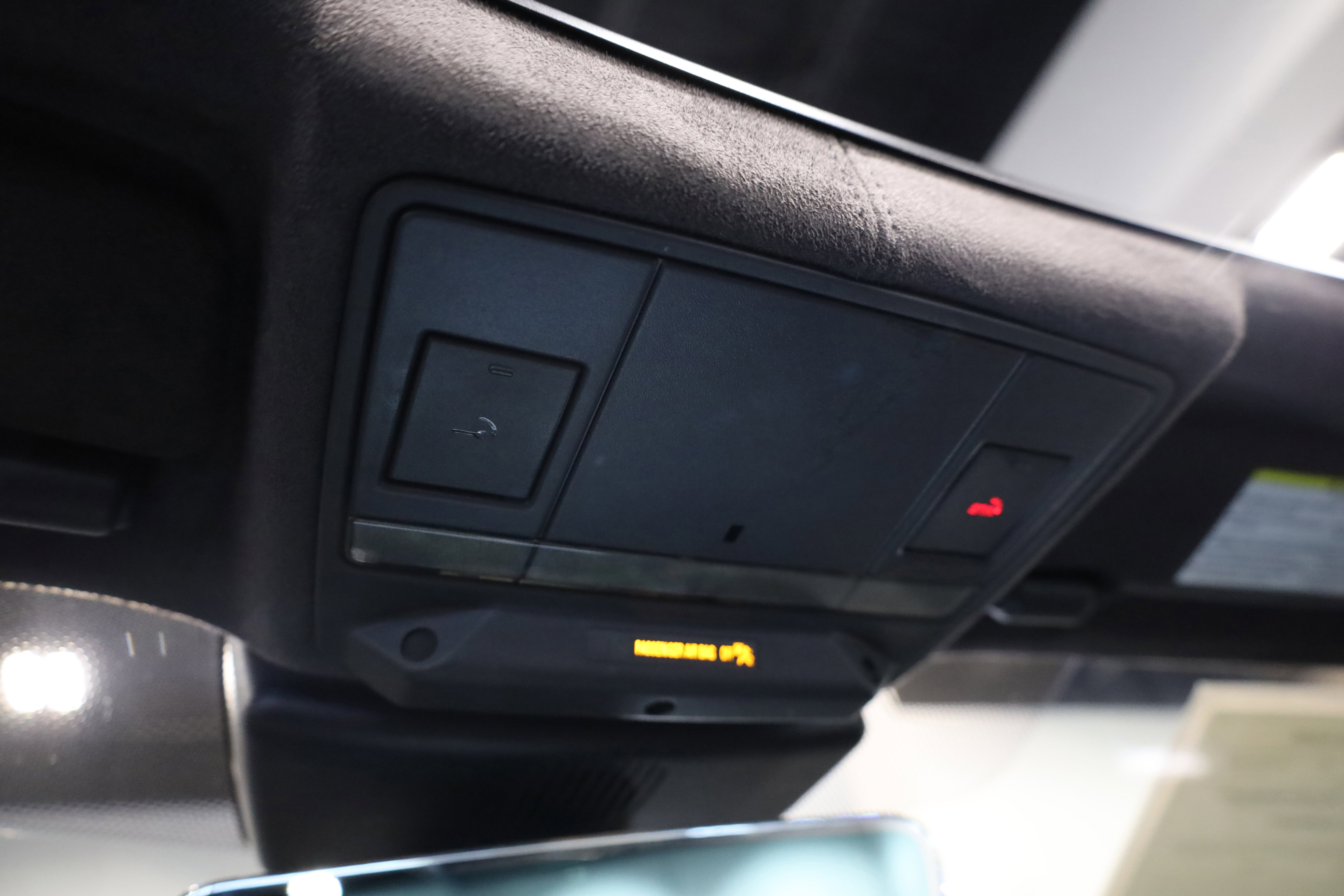 2020 Jaguar F-TYPE SVR