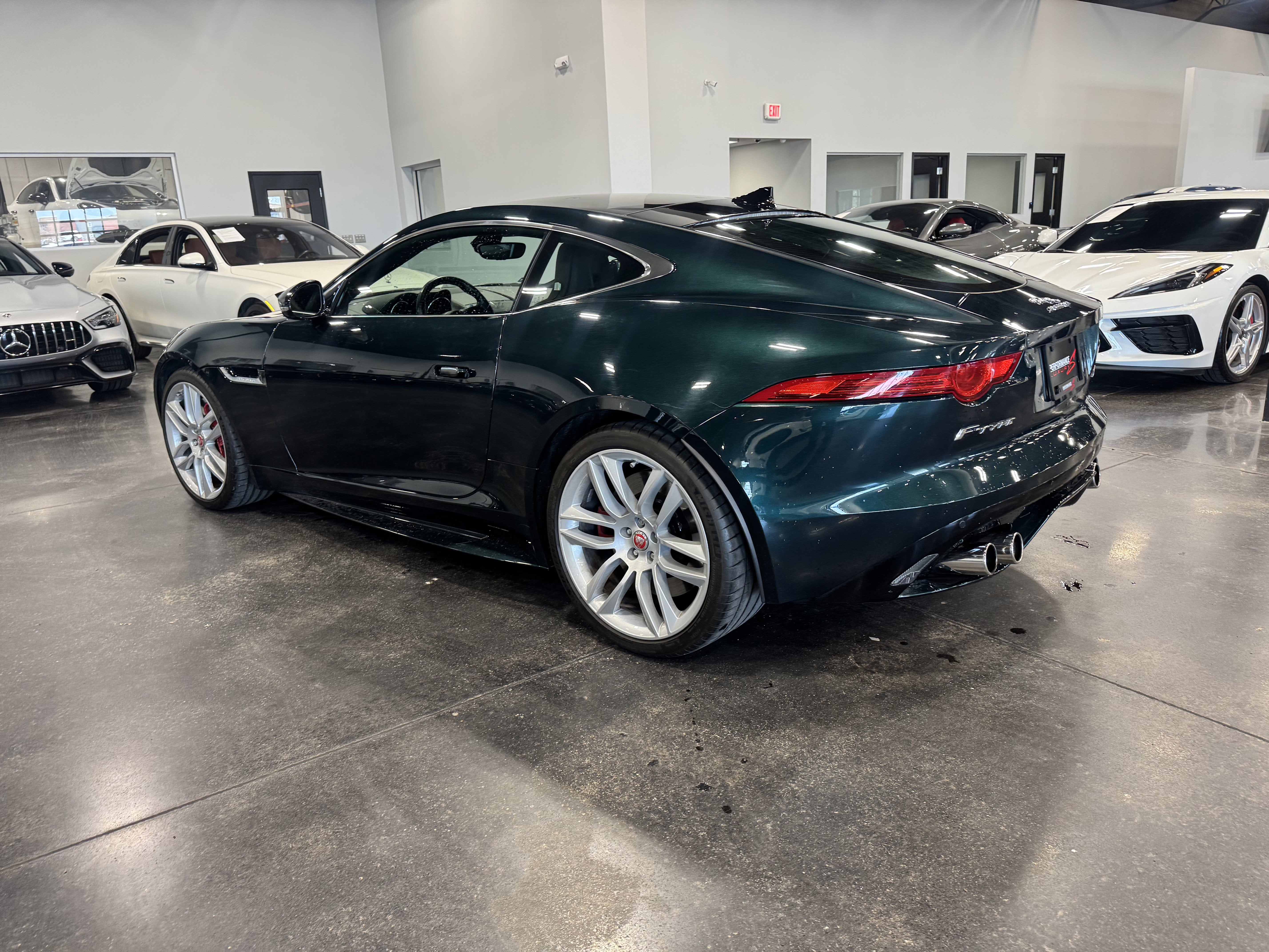 2016 Jaguar F-TYPE R