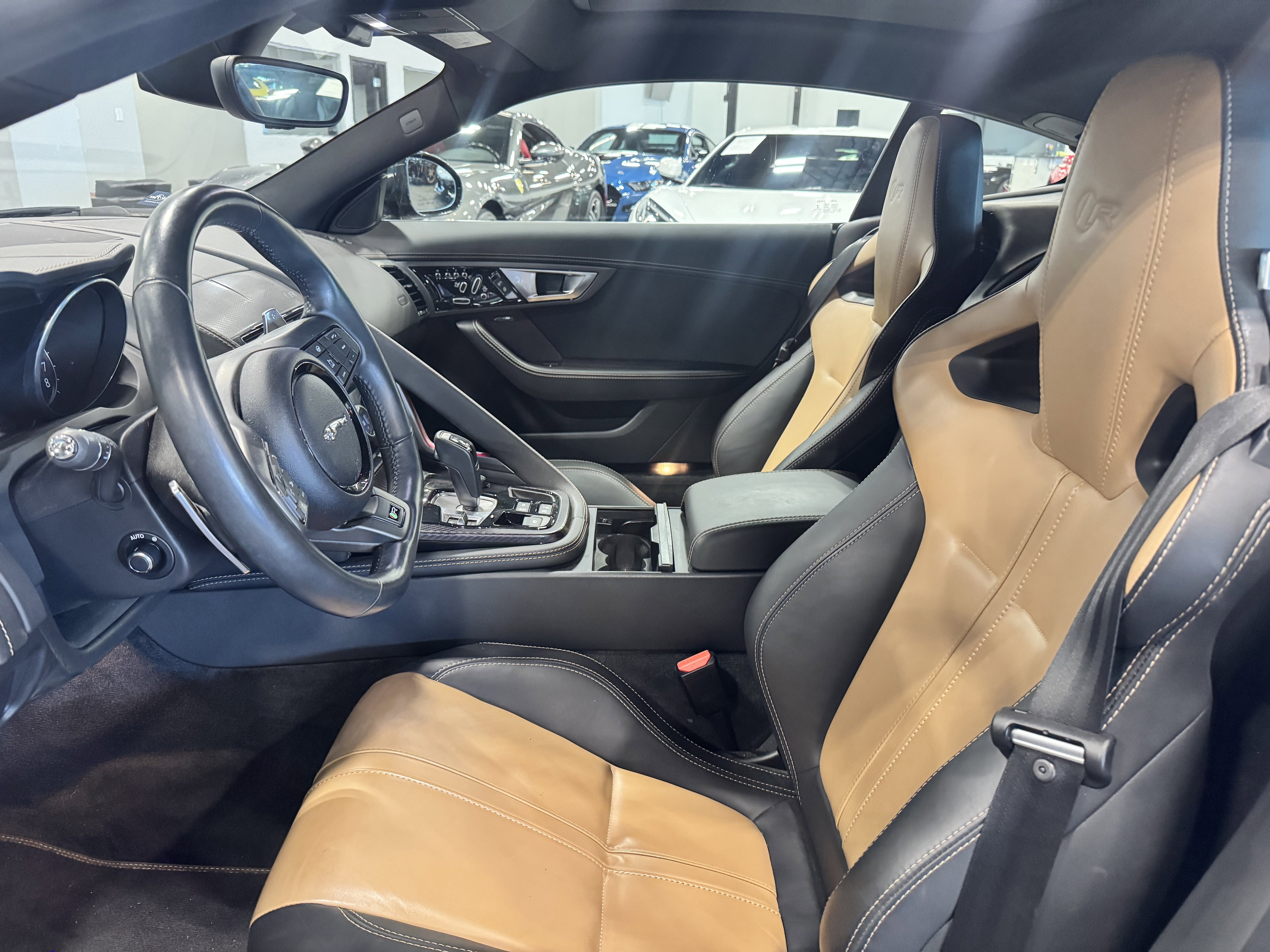 2016 Jaguar F-TYPE R