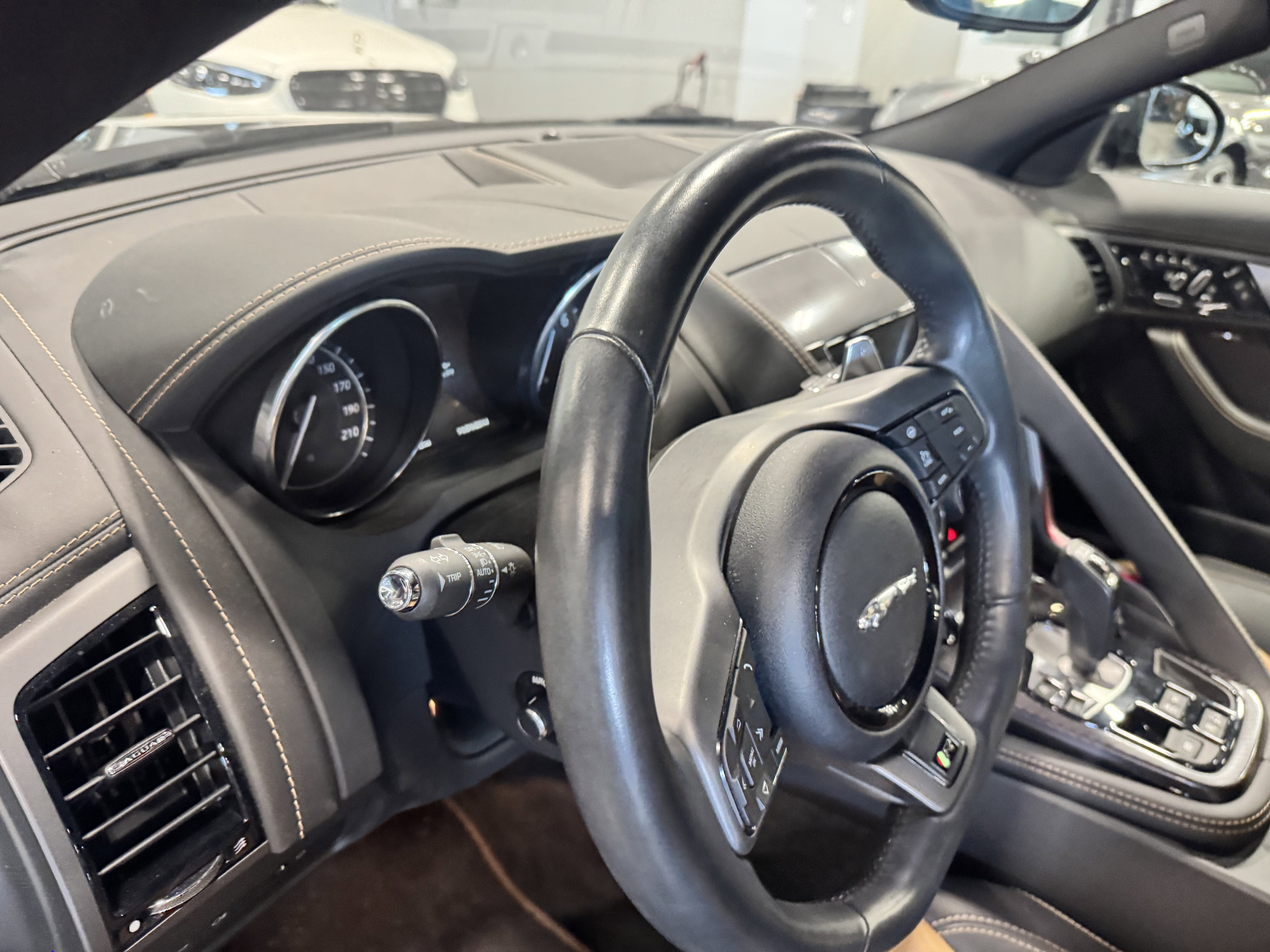 2016 Jaguar F-TYPE R