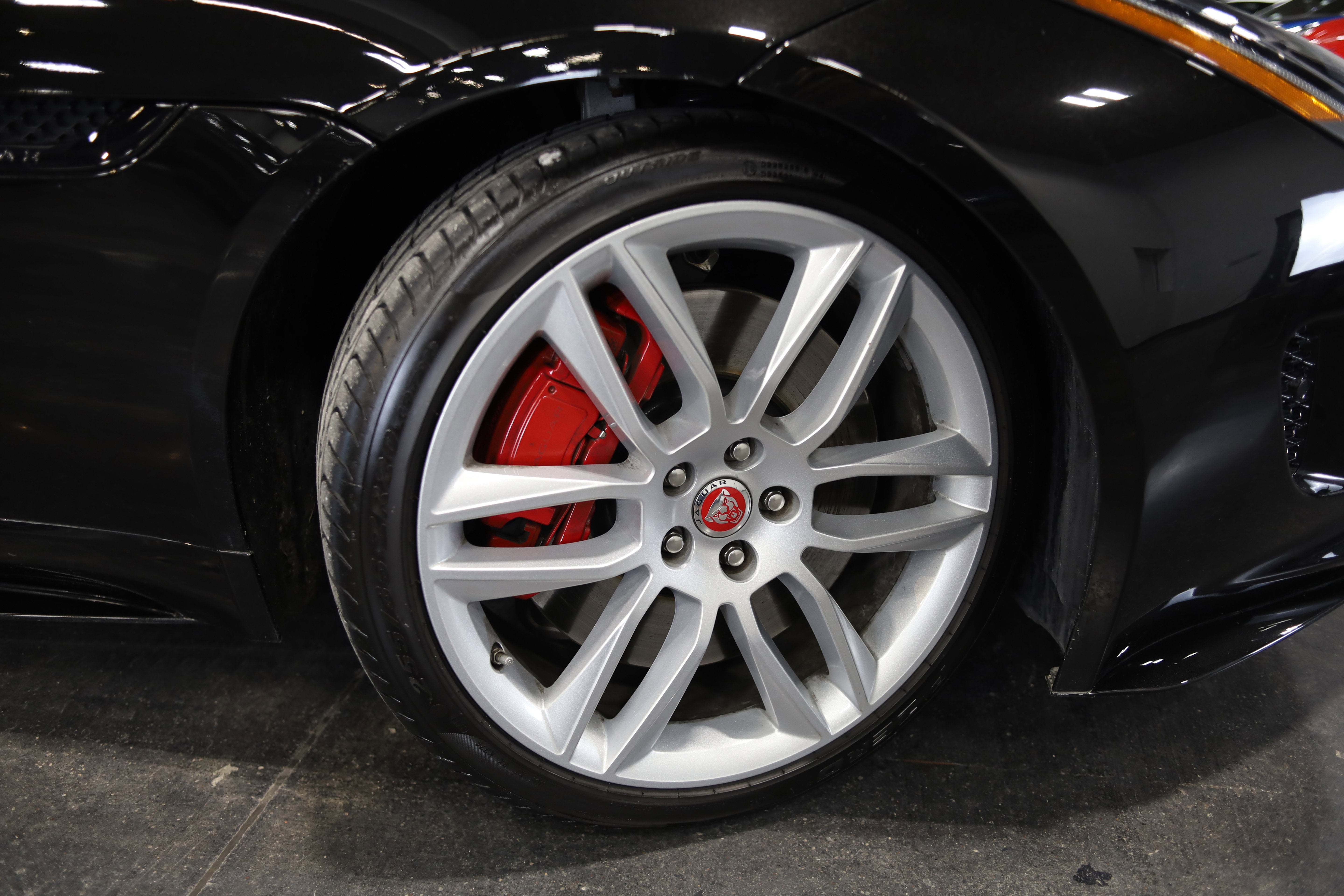 2017 Jaguar F-TYPE R