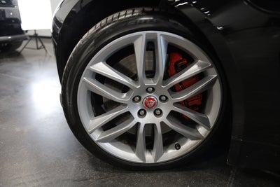 2017 Jaguar F-TYPE R