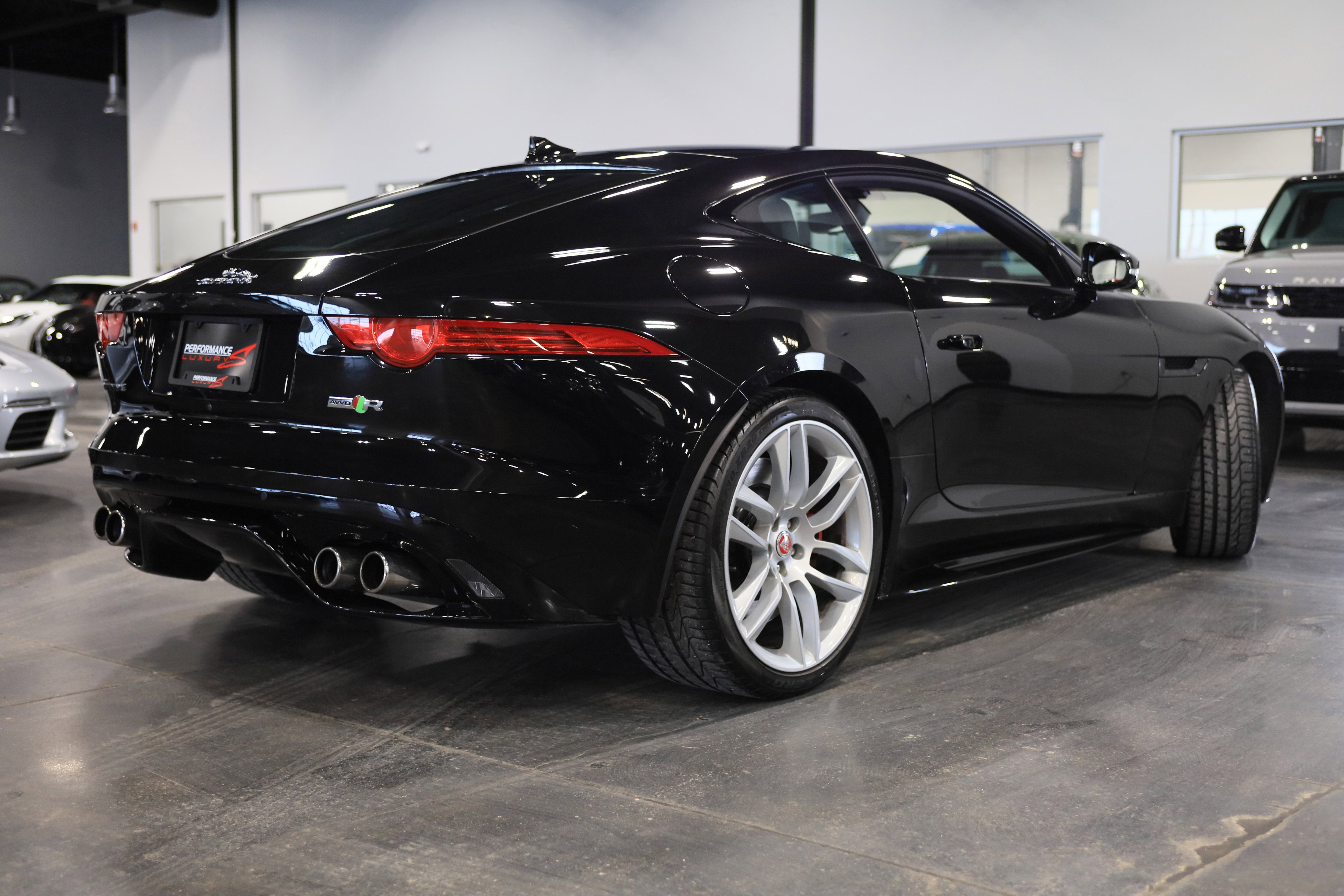 2017 Jaguar F-TYPE R