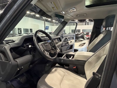 2023 Land Rover Defender X-Dynamic SE
