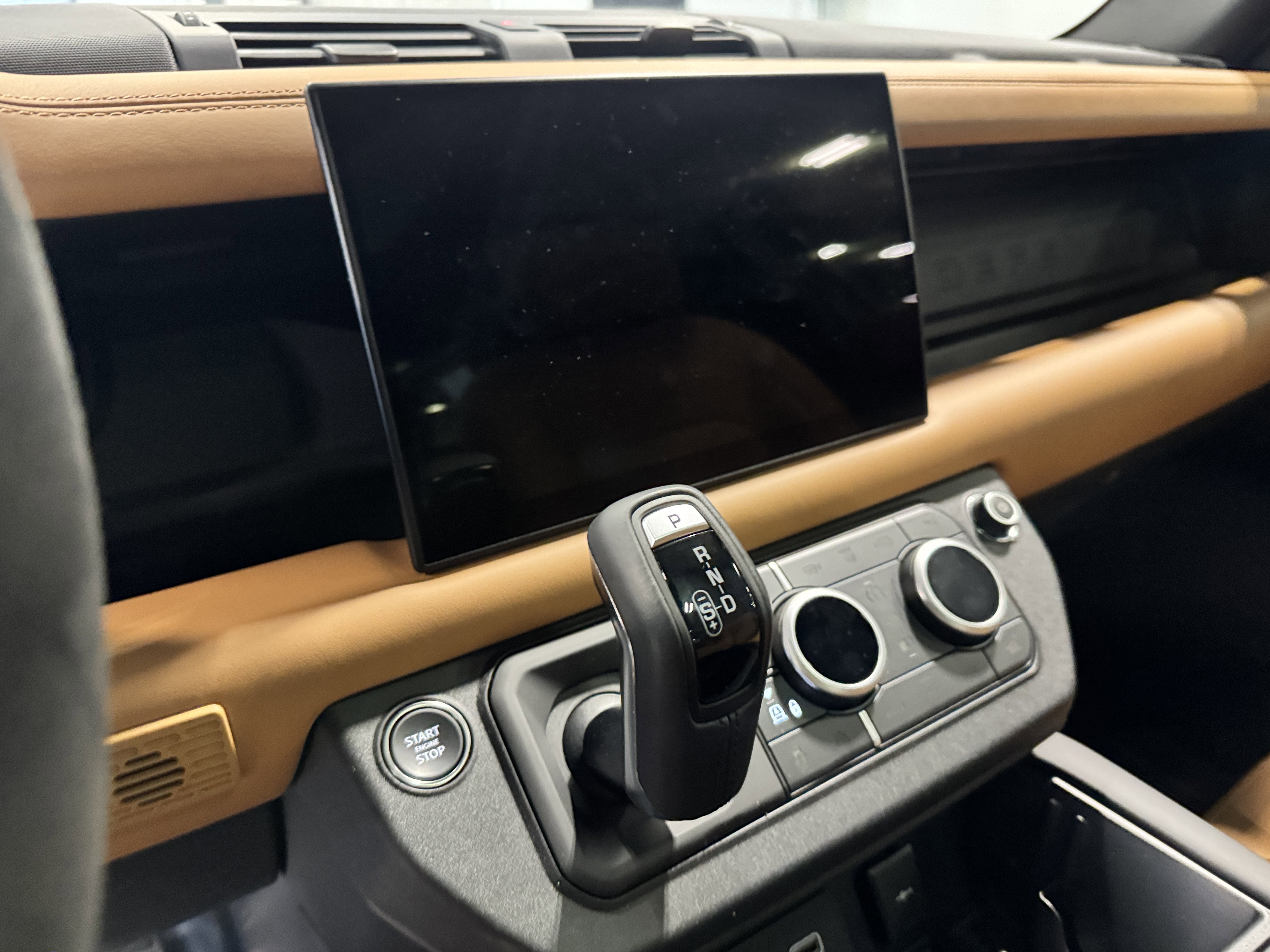 2023 Land Rover Defender Carpathian Edition