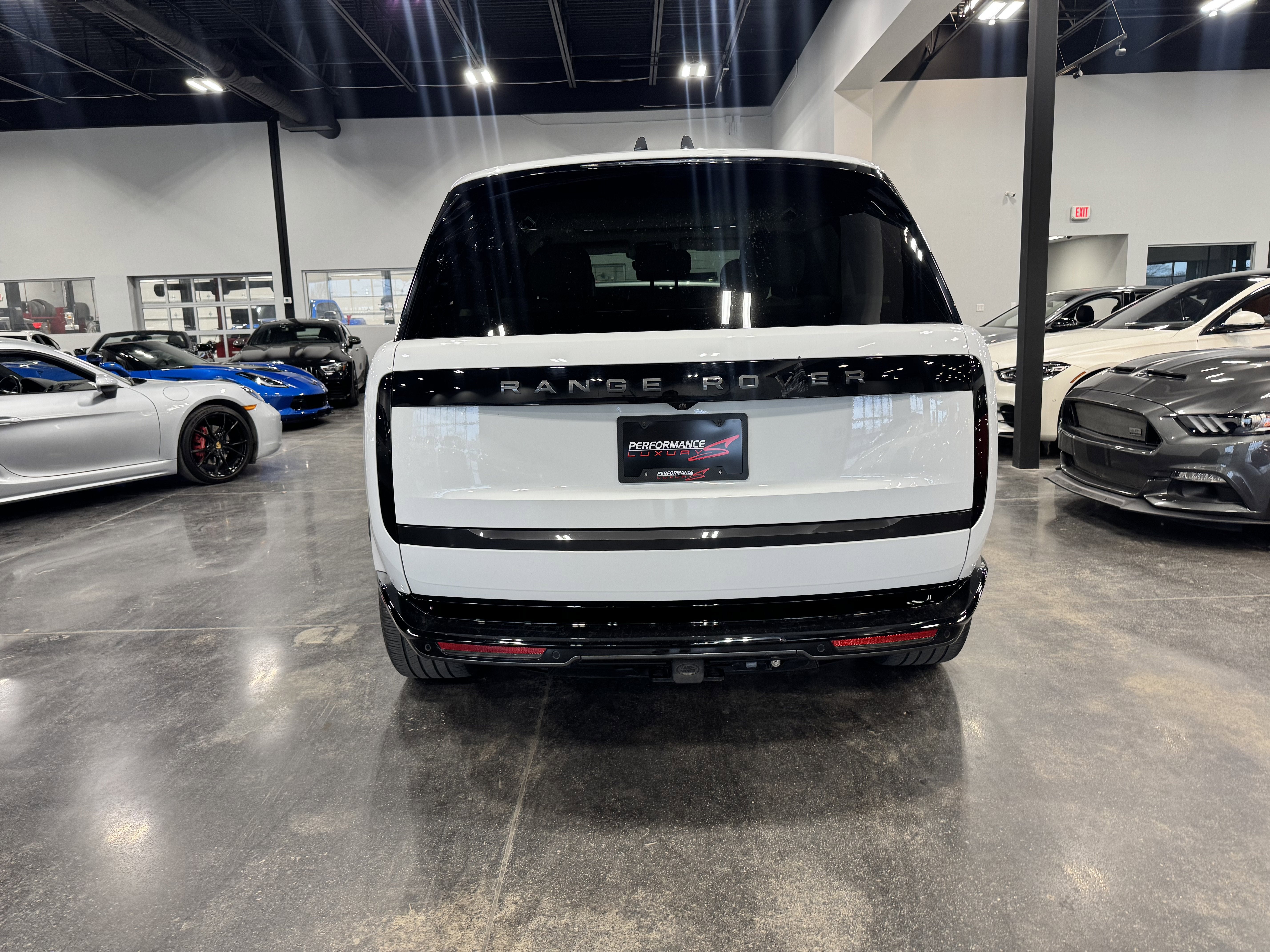 2025 Land Rover Range Rover SE