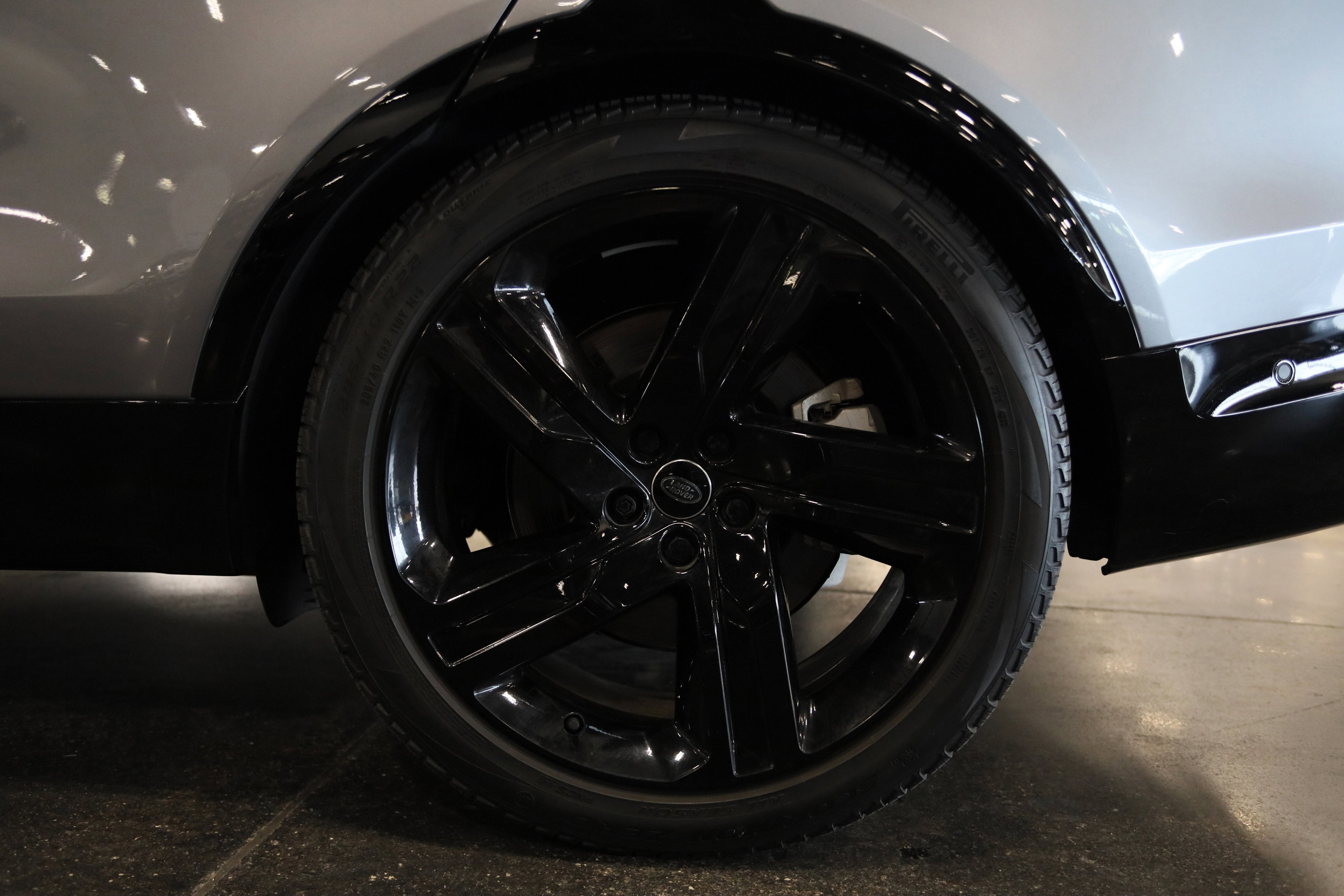 2023 Land Rover Discovery S R-Dynamic