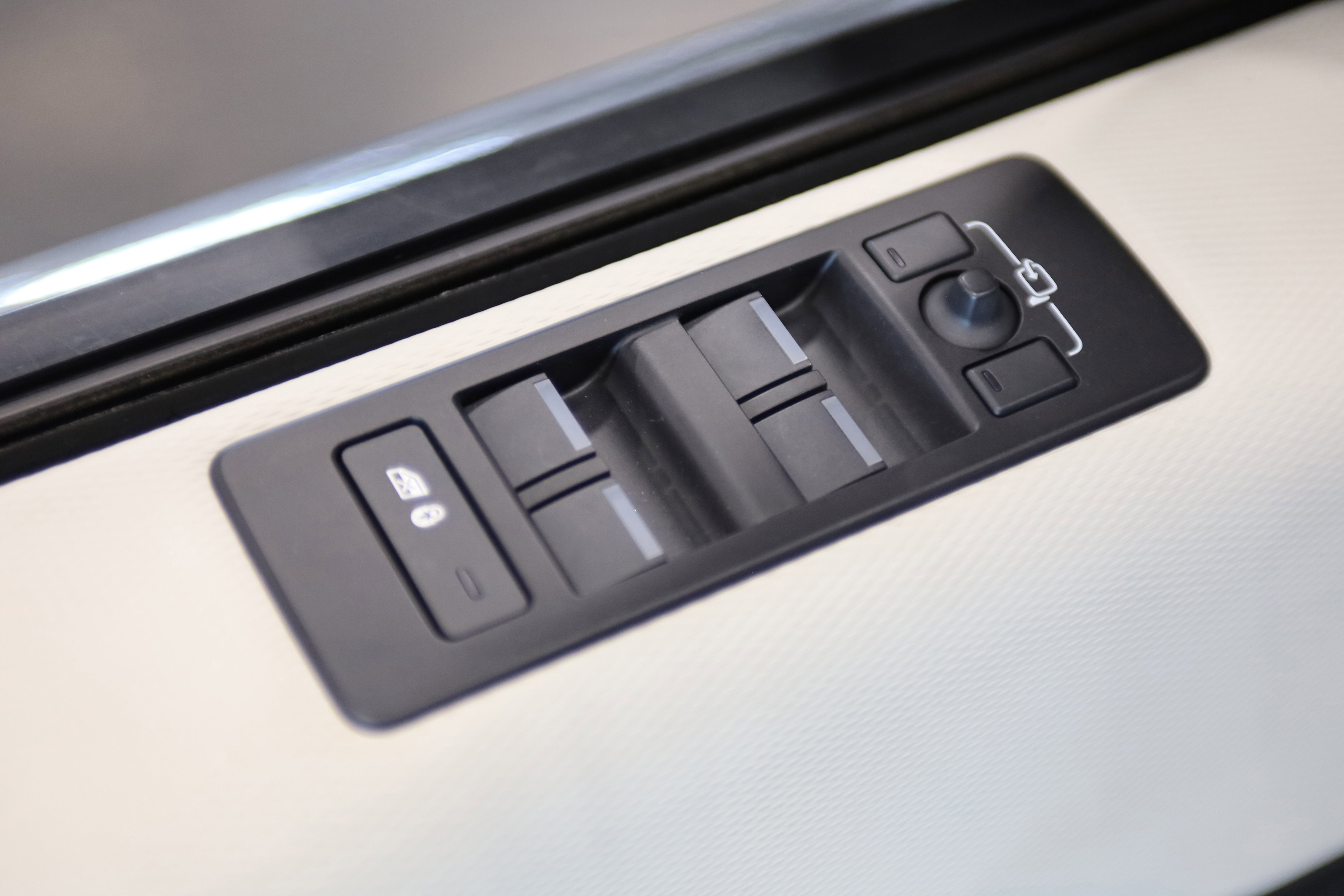 2023 Land Rover Discovery S R-Dynamic