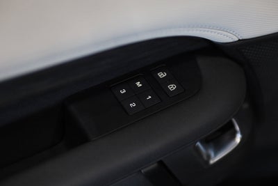 2023 Land Rover Discovery S R-Dynamic