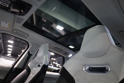 2022 Land Rover Range Rover Sport SVR Carbon Edition