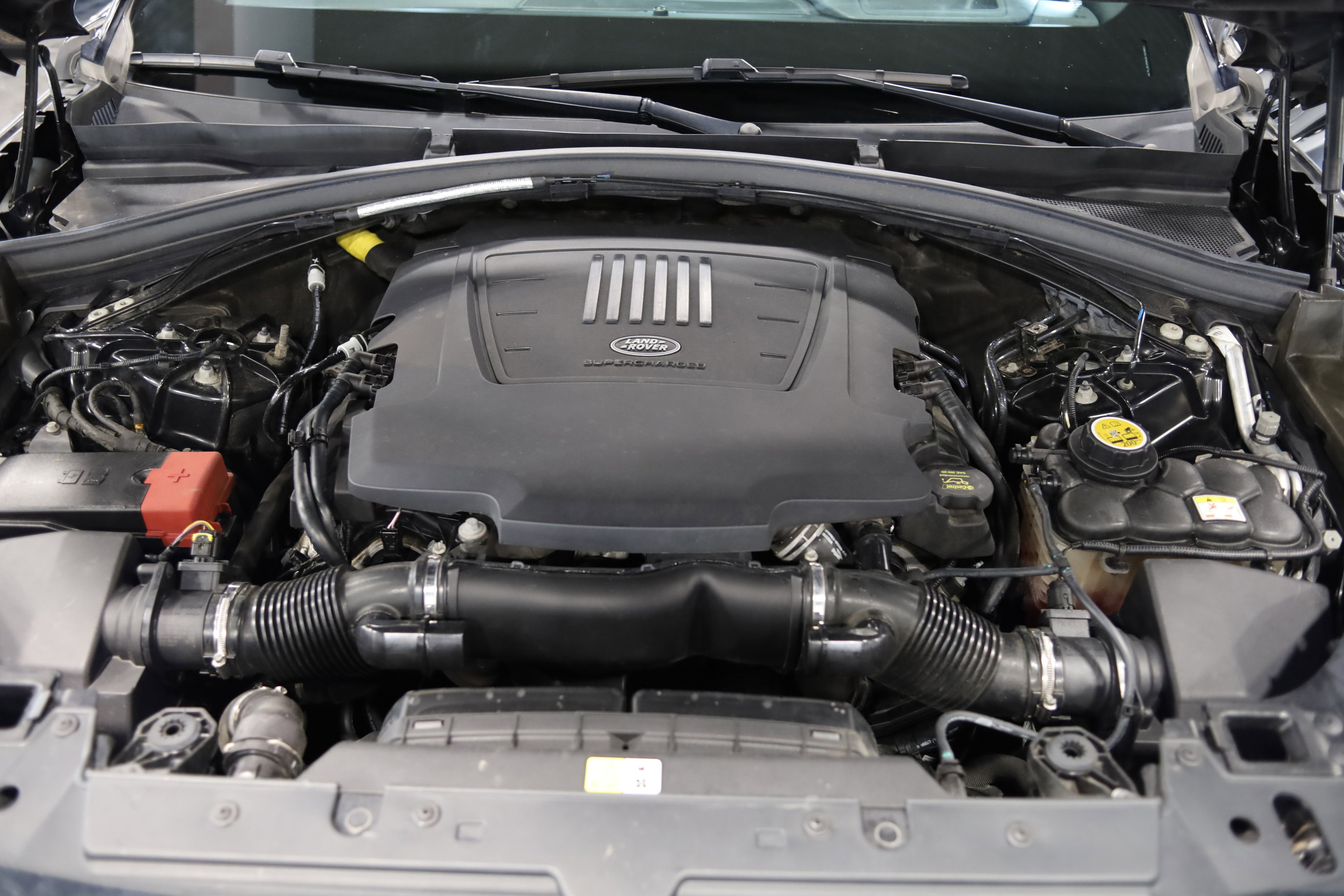 2019 Land Rover Range Rover Velar R-Dynamic SE