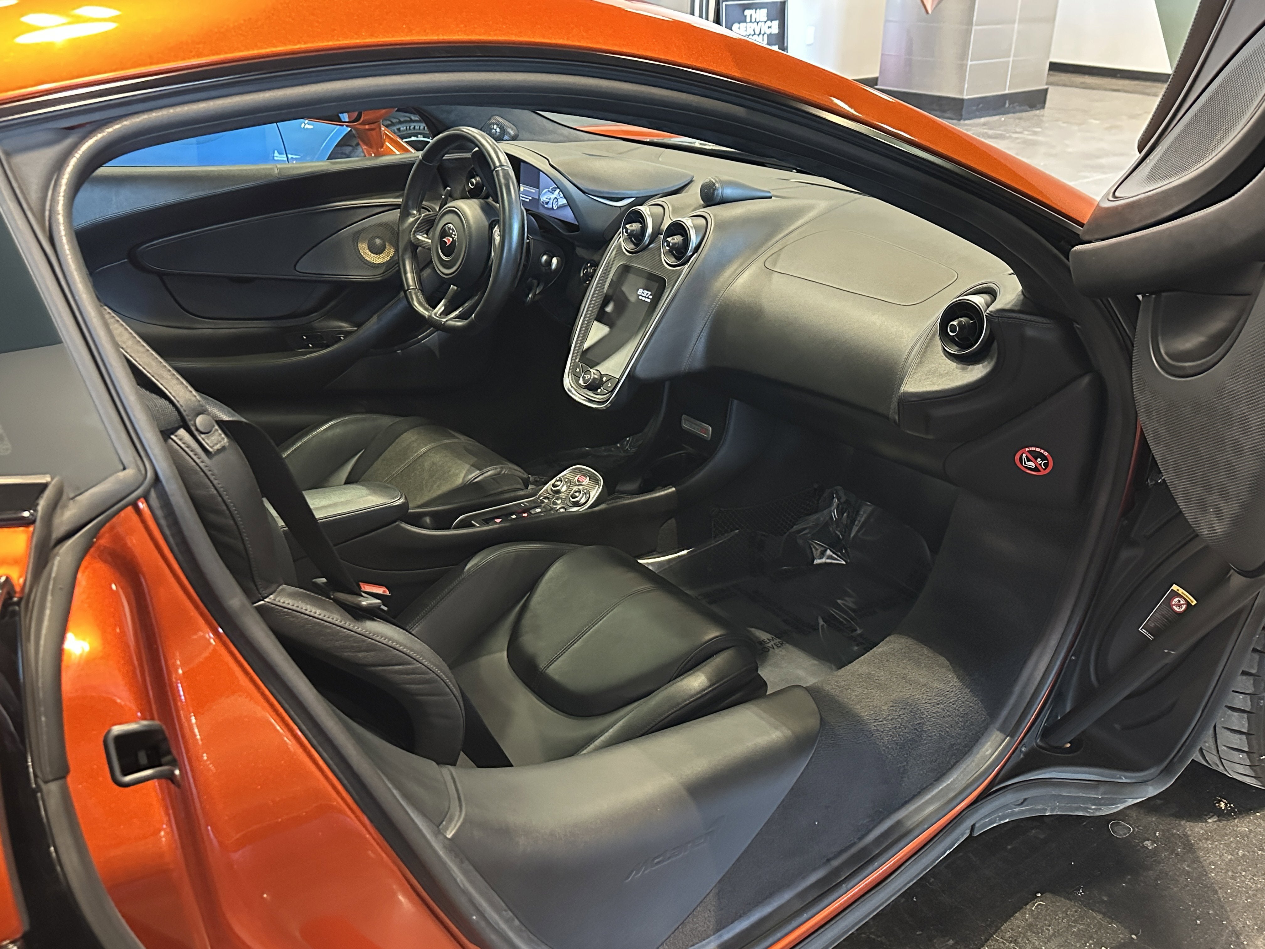 2018 McLaren 570S Base