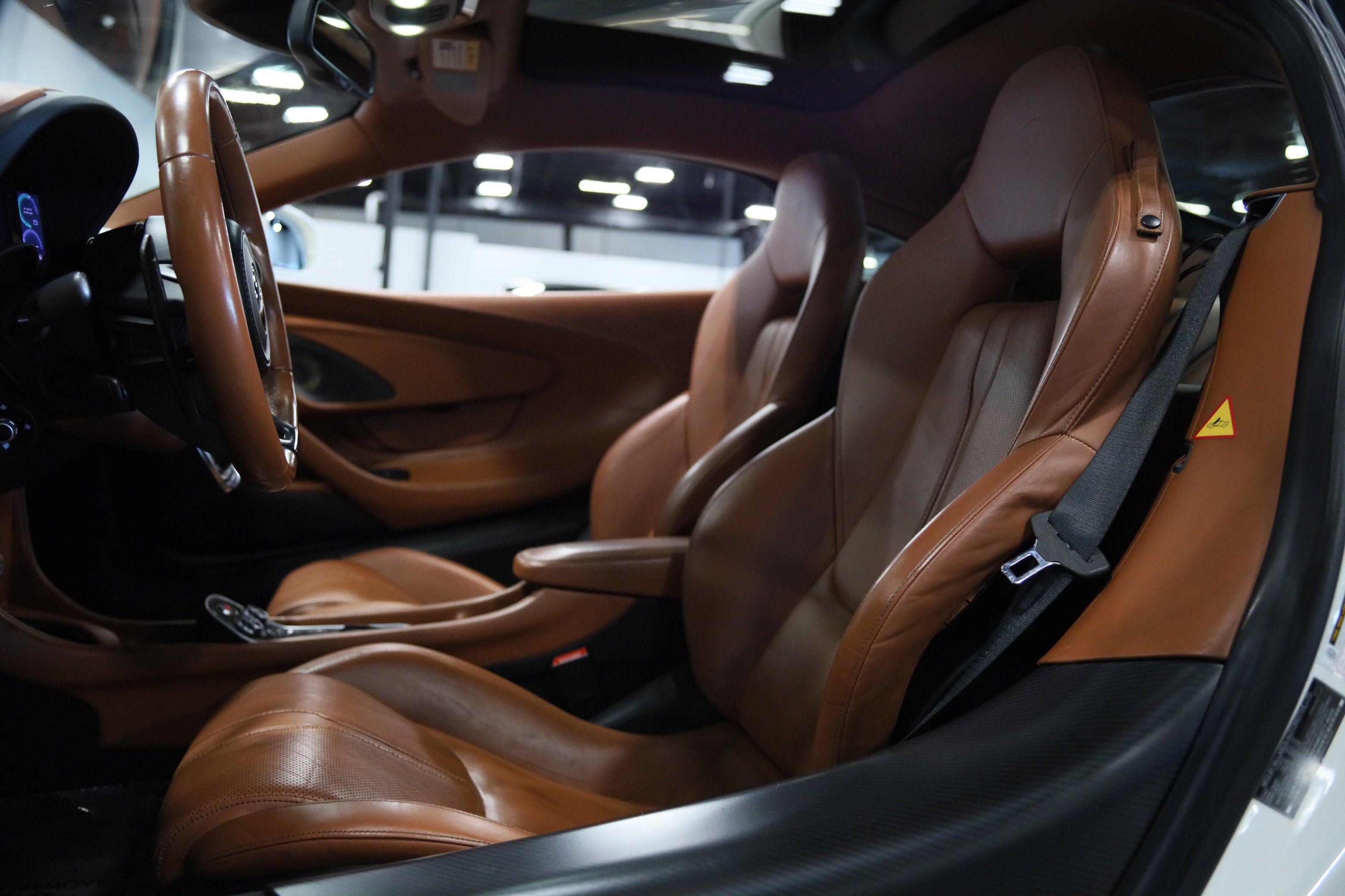 2017 McLaren 570GT Base
