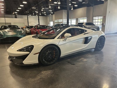 2017 McLaren 570GT Base