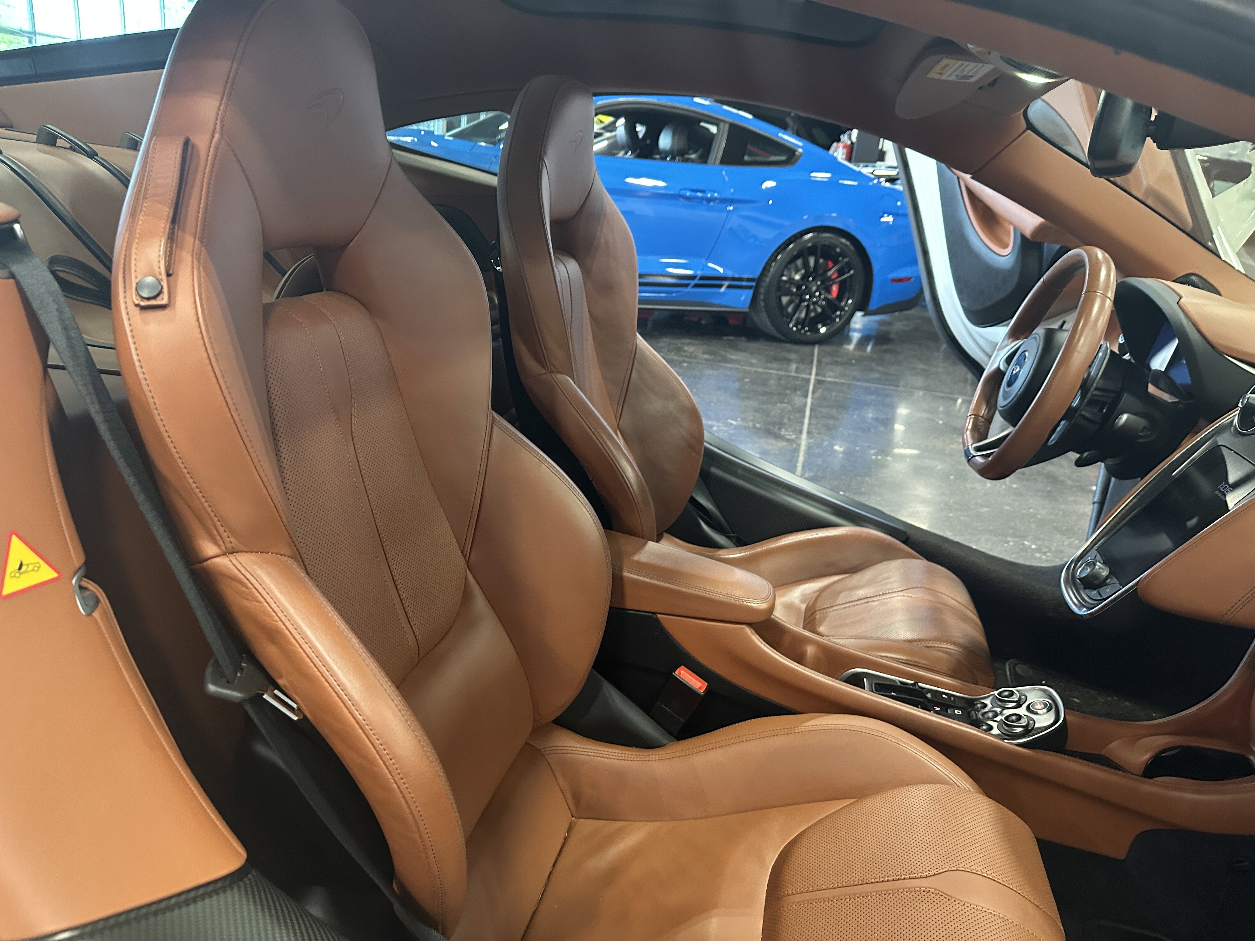 2017 McLaren 570GT Base