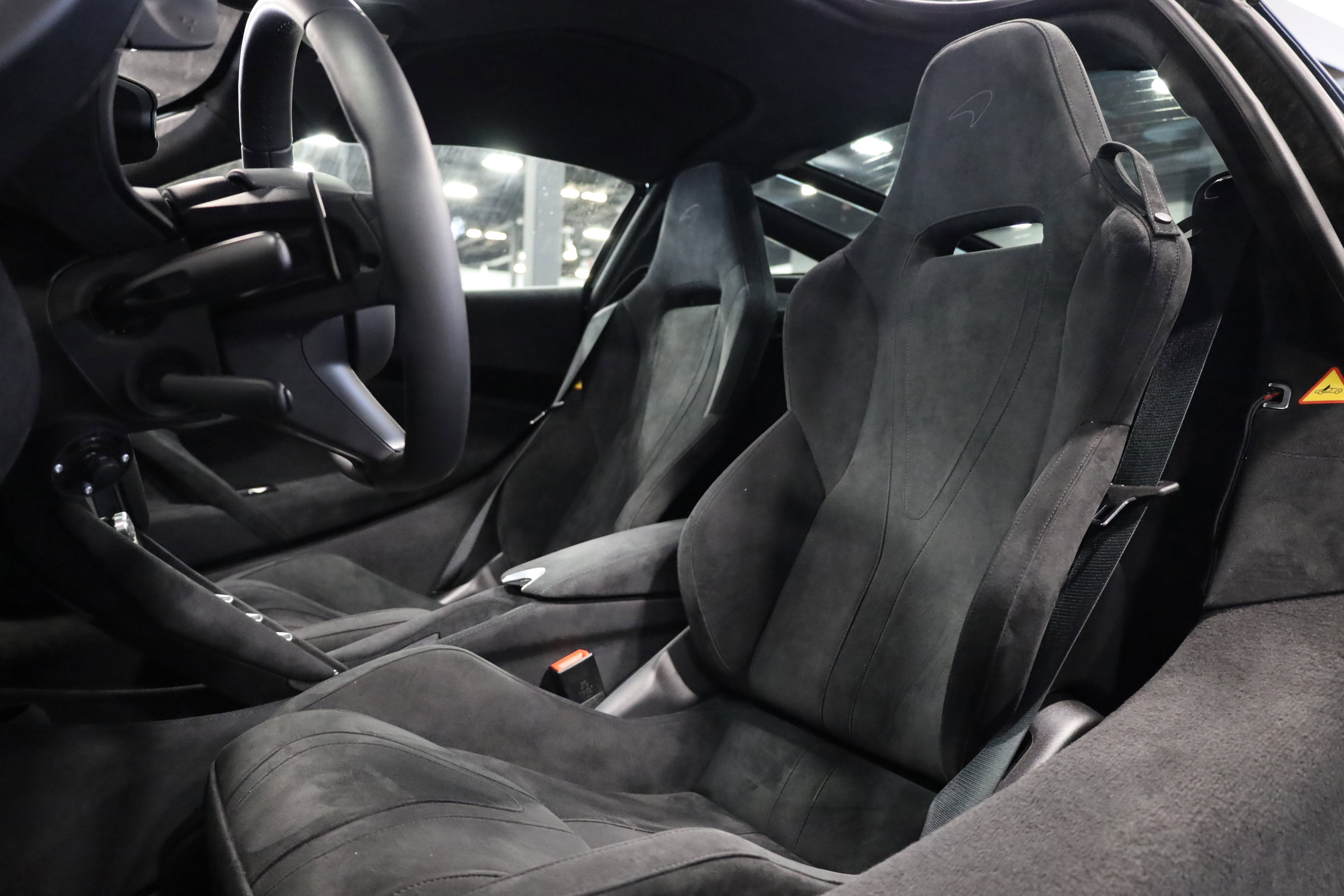 2025 McLaren 750S Base