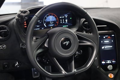 2025 McLaren 750S Base