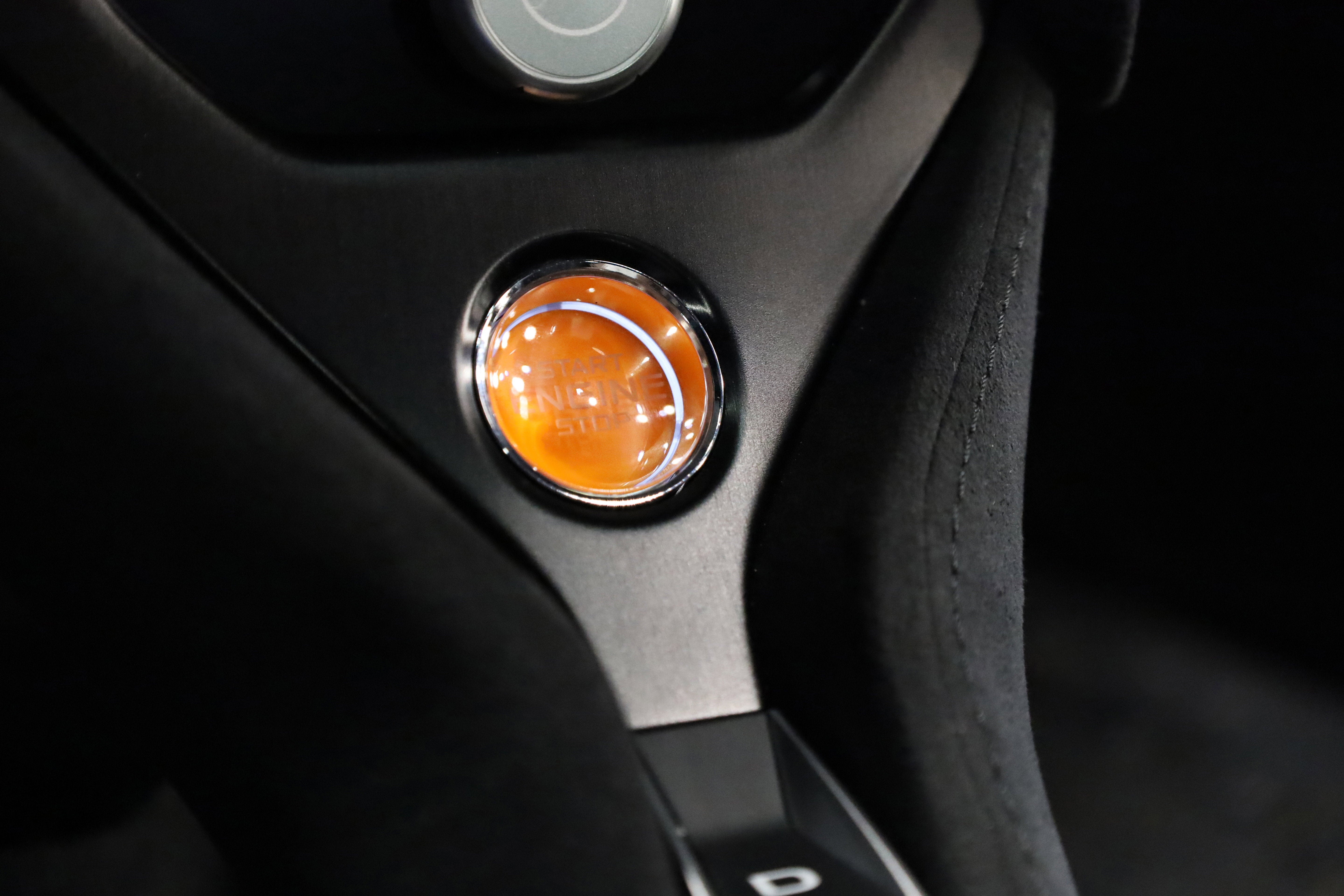 2025 McLaren 750S Base