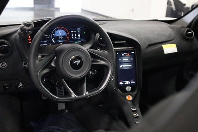 2025 McLaren 750S Base