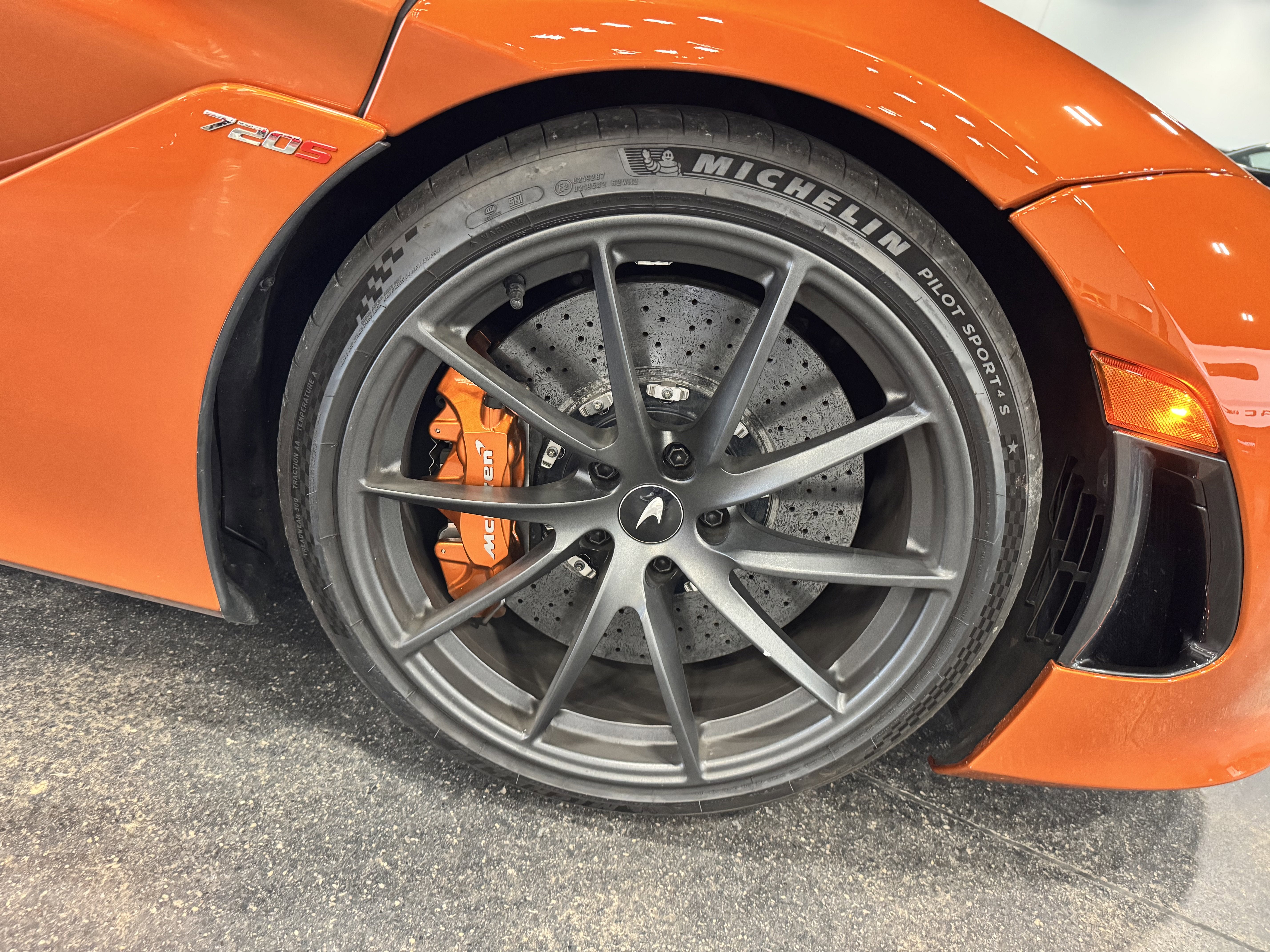 2019 McLaren 720S Performance Coupe