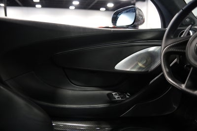 2023 McLaren GT Base