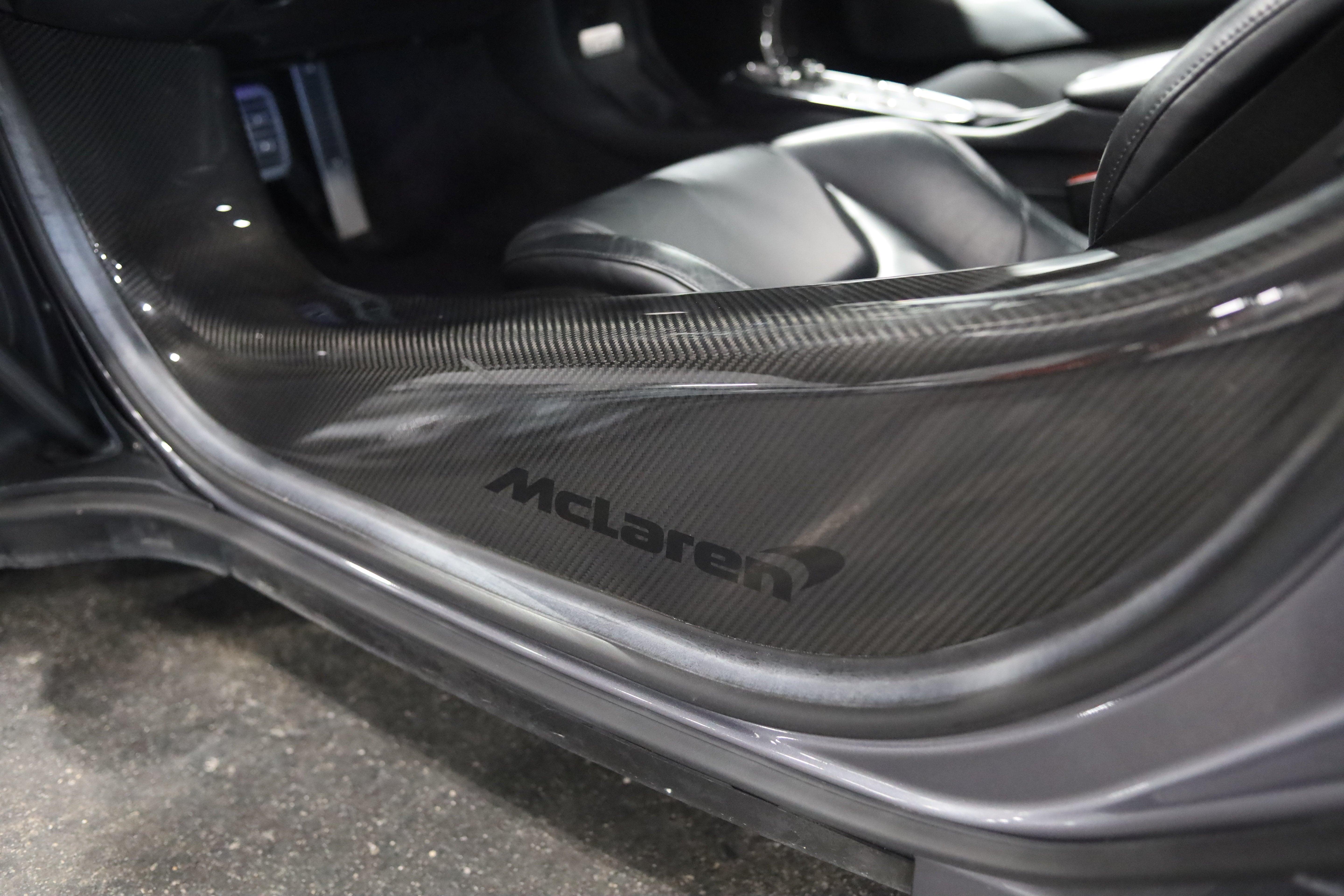 2023 McLaren GT Base