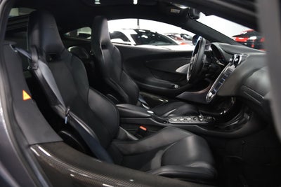 2023 McLaren GT Base