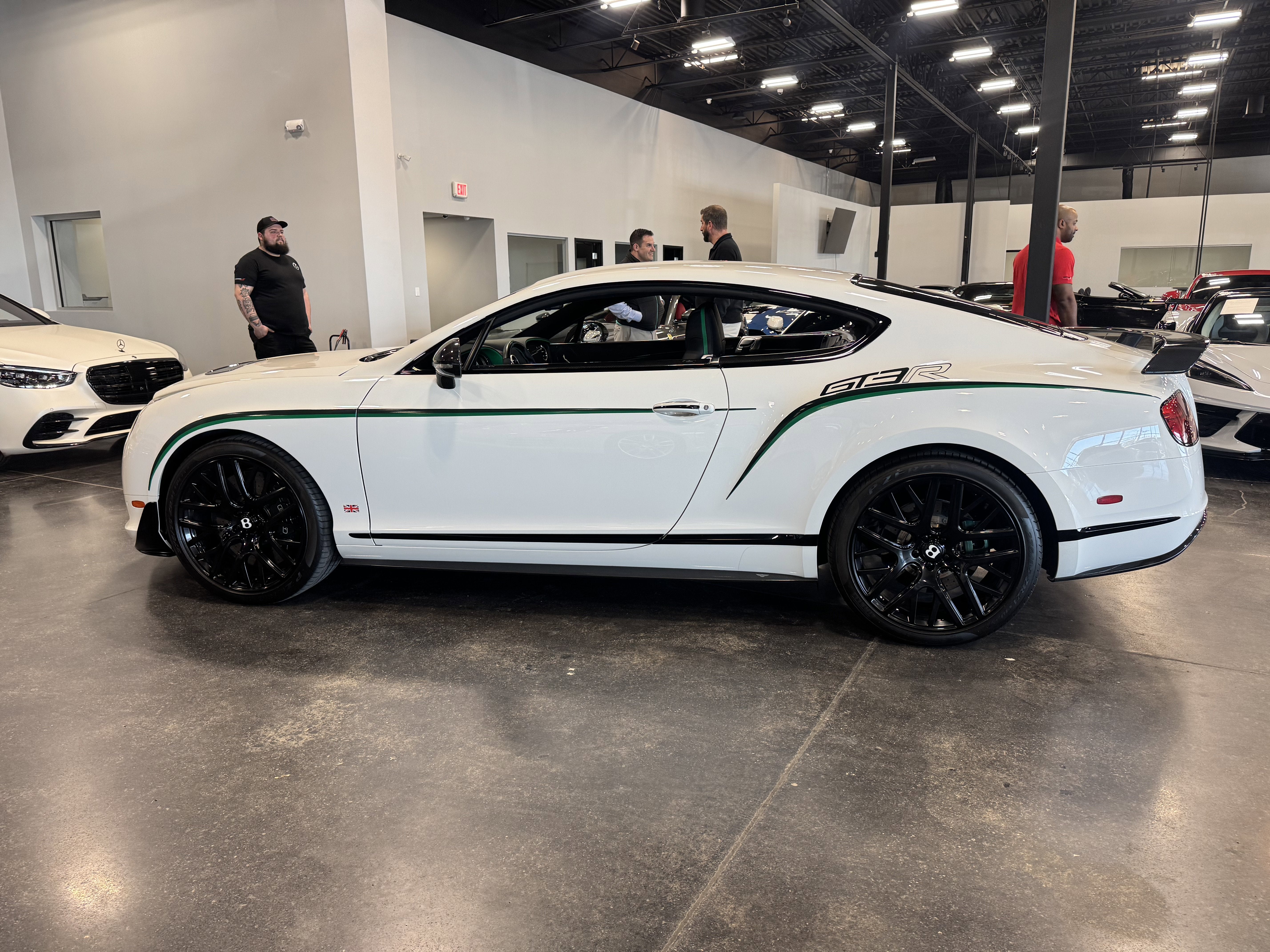 2015 Bentley Continental GT3-R Base