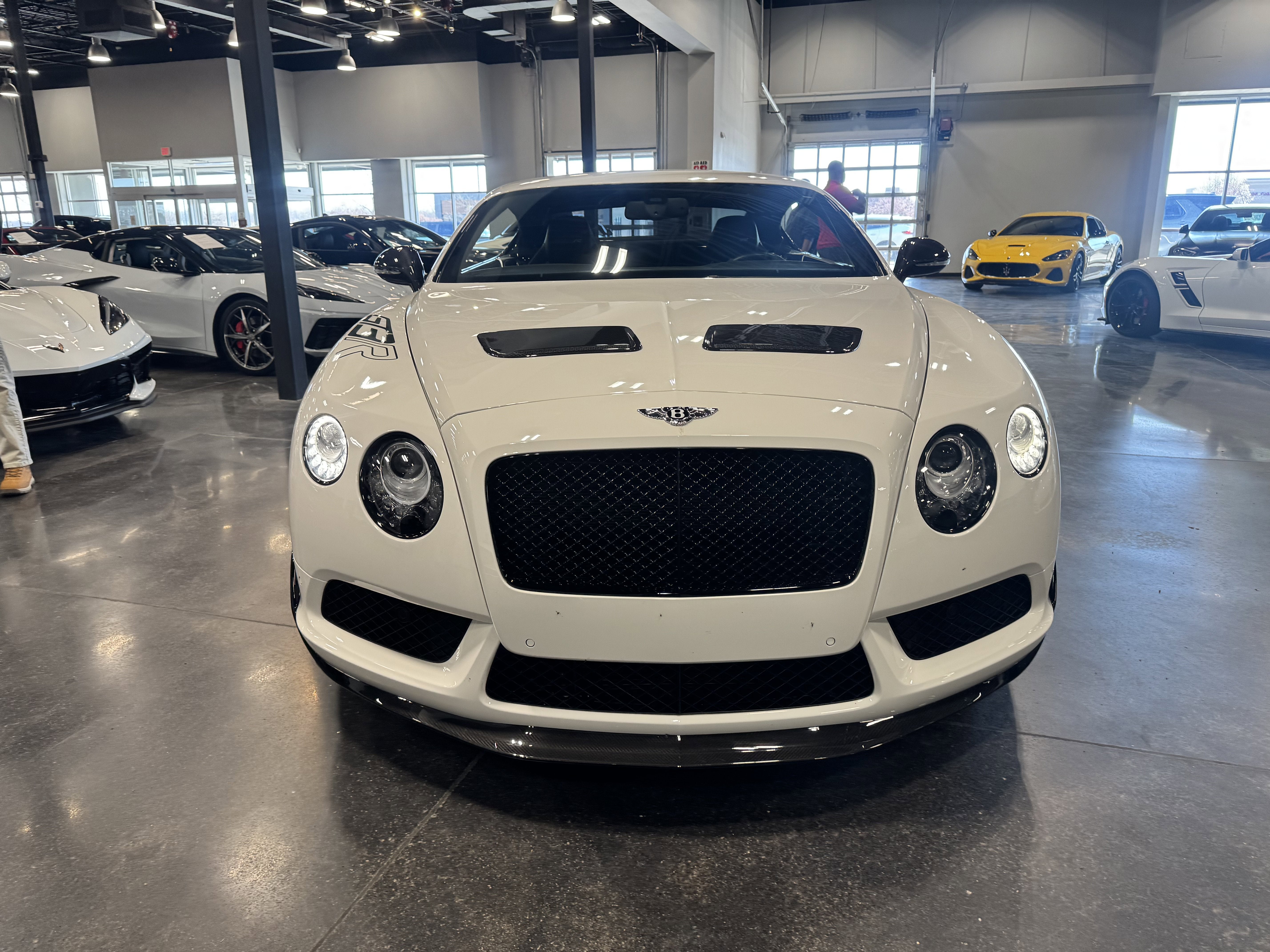 2015 Bentley Continental GT3-R Base