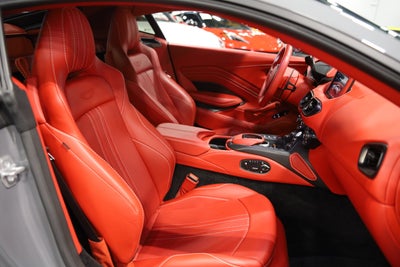2019 Aston Martin Vantage Base