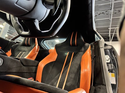 2020 Aston Martin Vantage Base