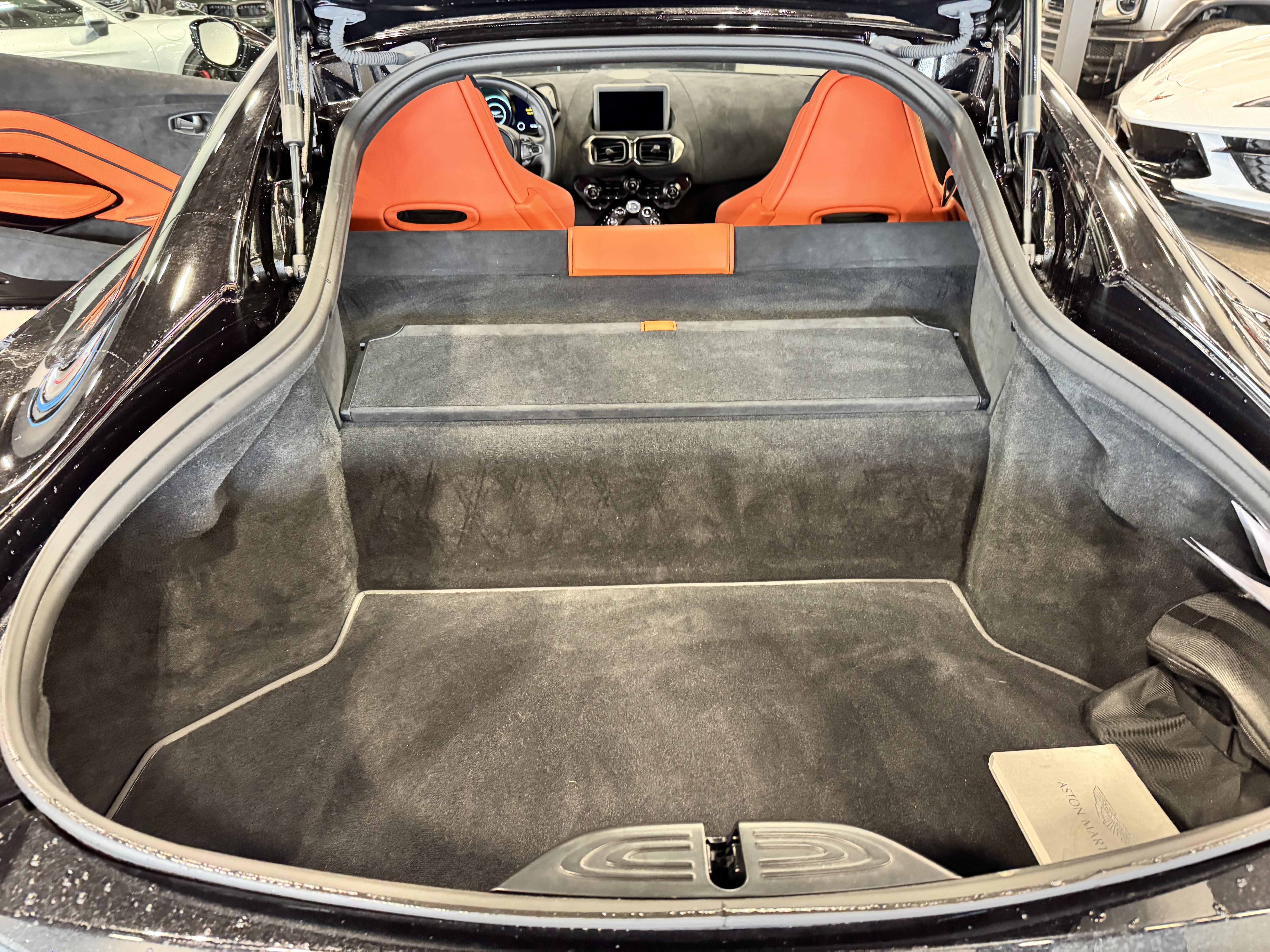 2020 Aston Martin Vantage Base