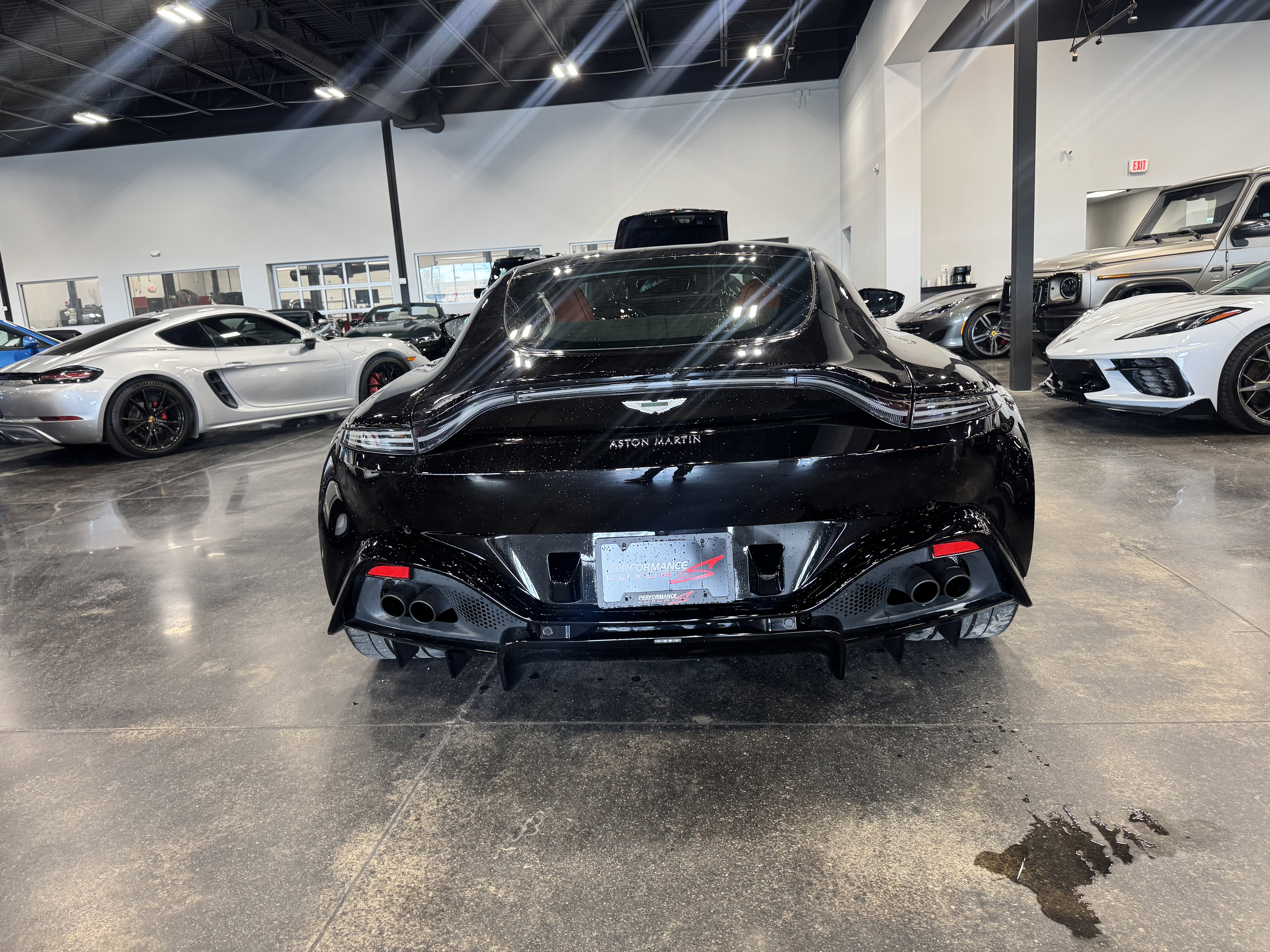 2020 Aston Martin Vantage Base