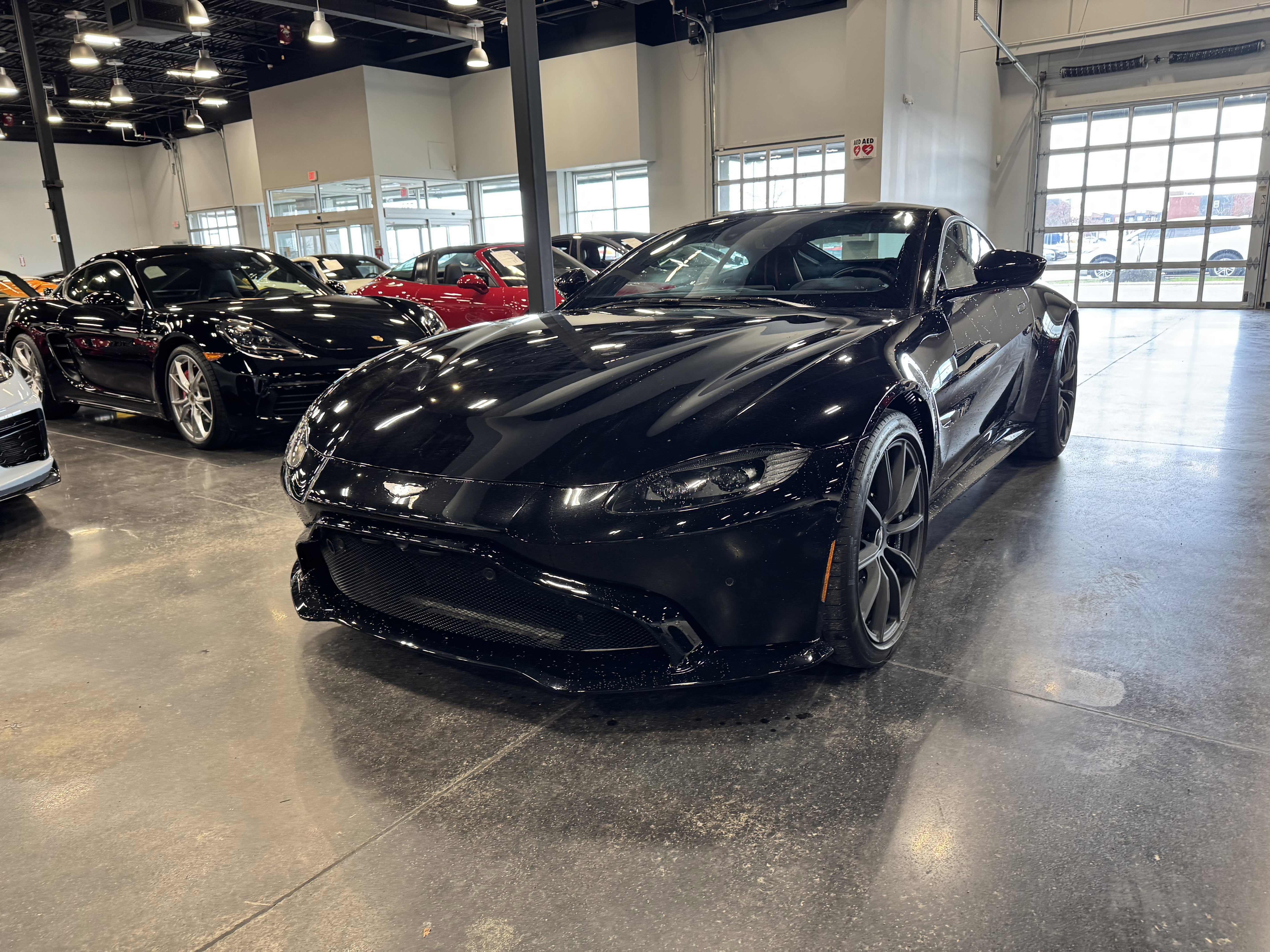 2020 Aston Martin Vantage Base