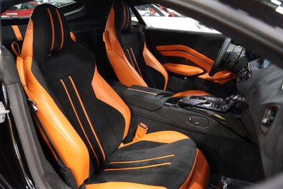 2020 Aston Martin Vantage Base