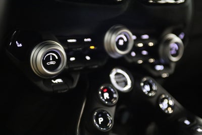 2021 Aston Martin Vantage Base