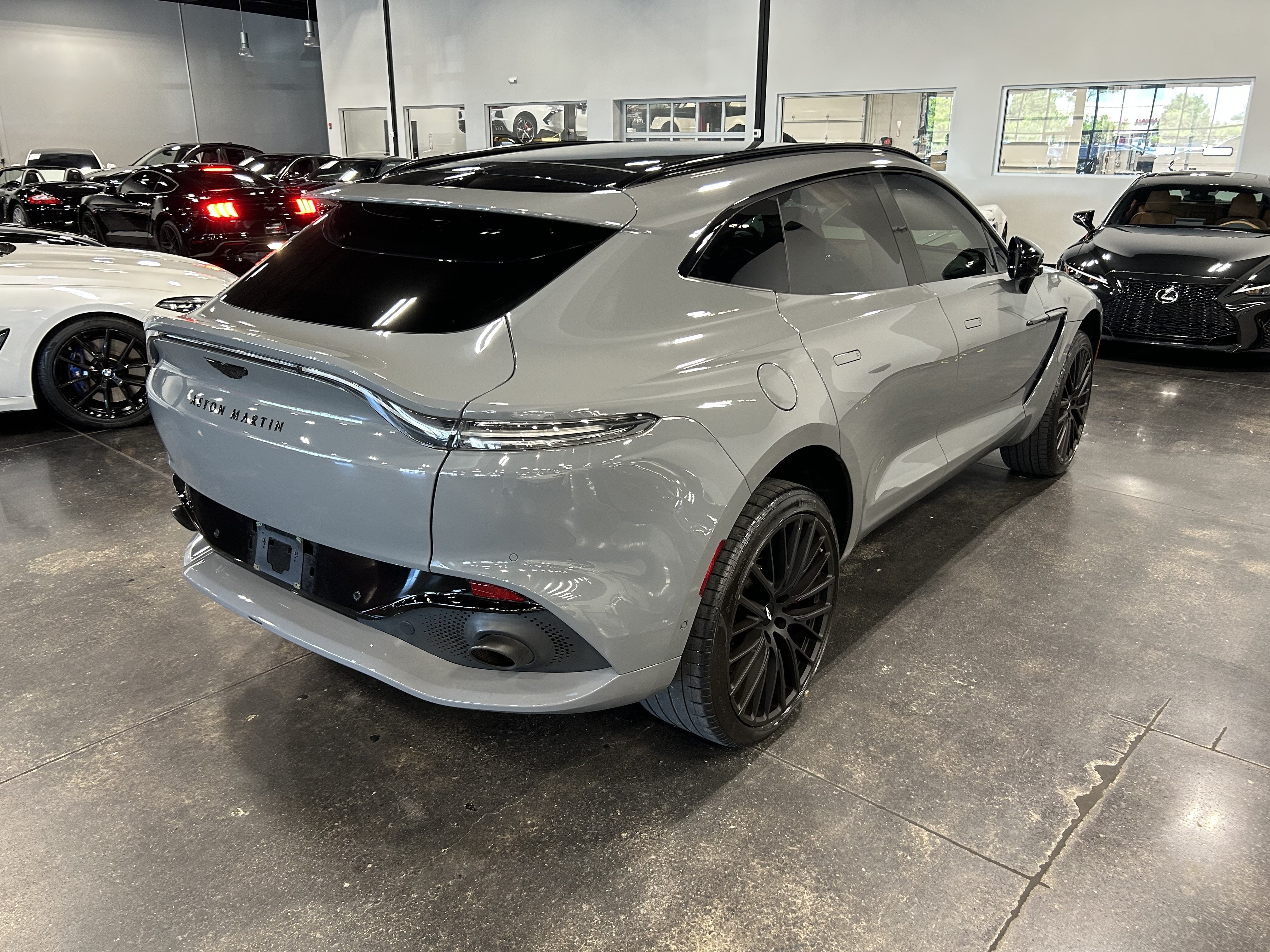 2022 Aston Martin DBX Base