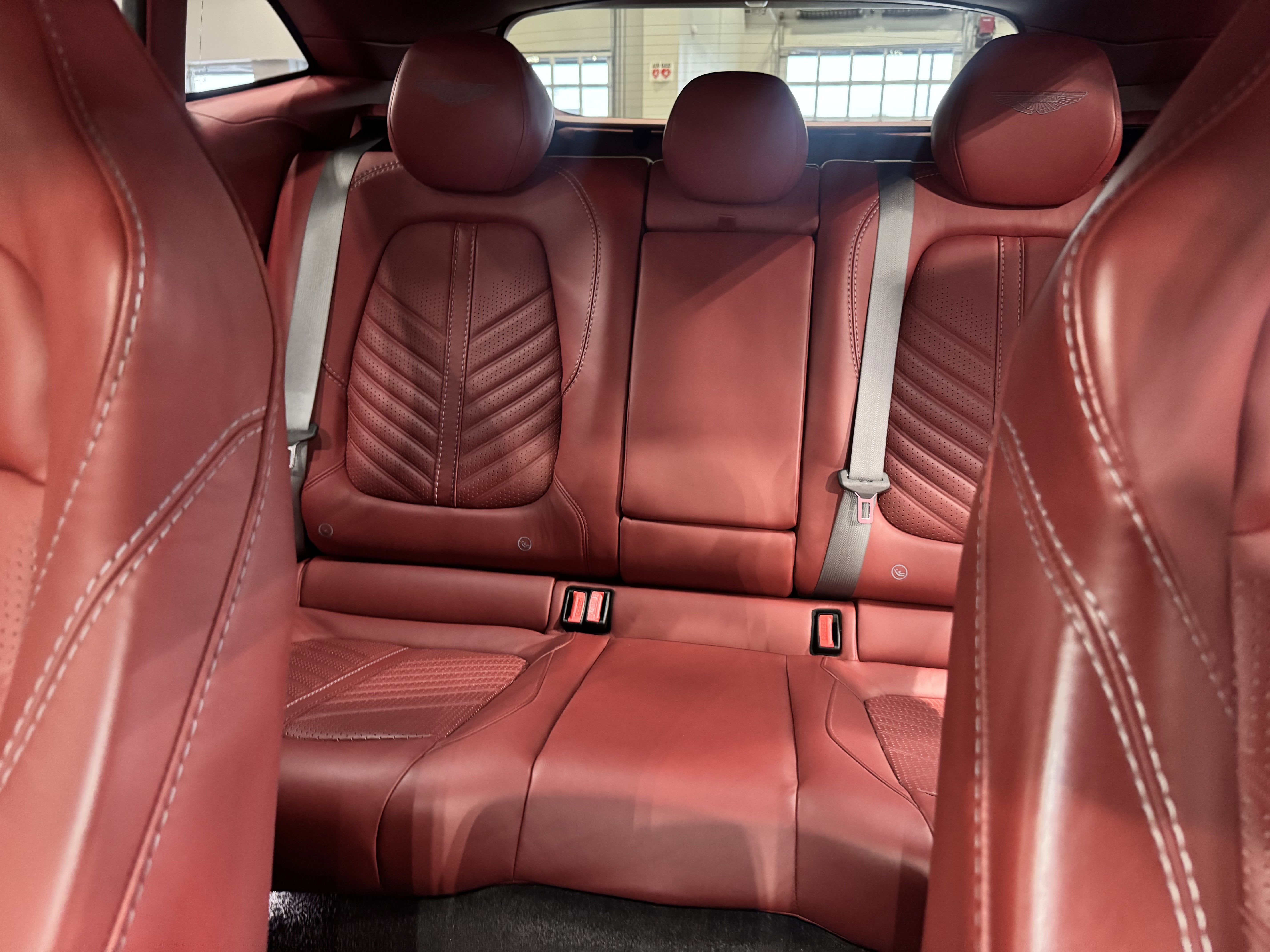 2023 Aston Martin DBX 707