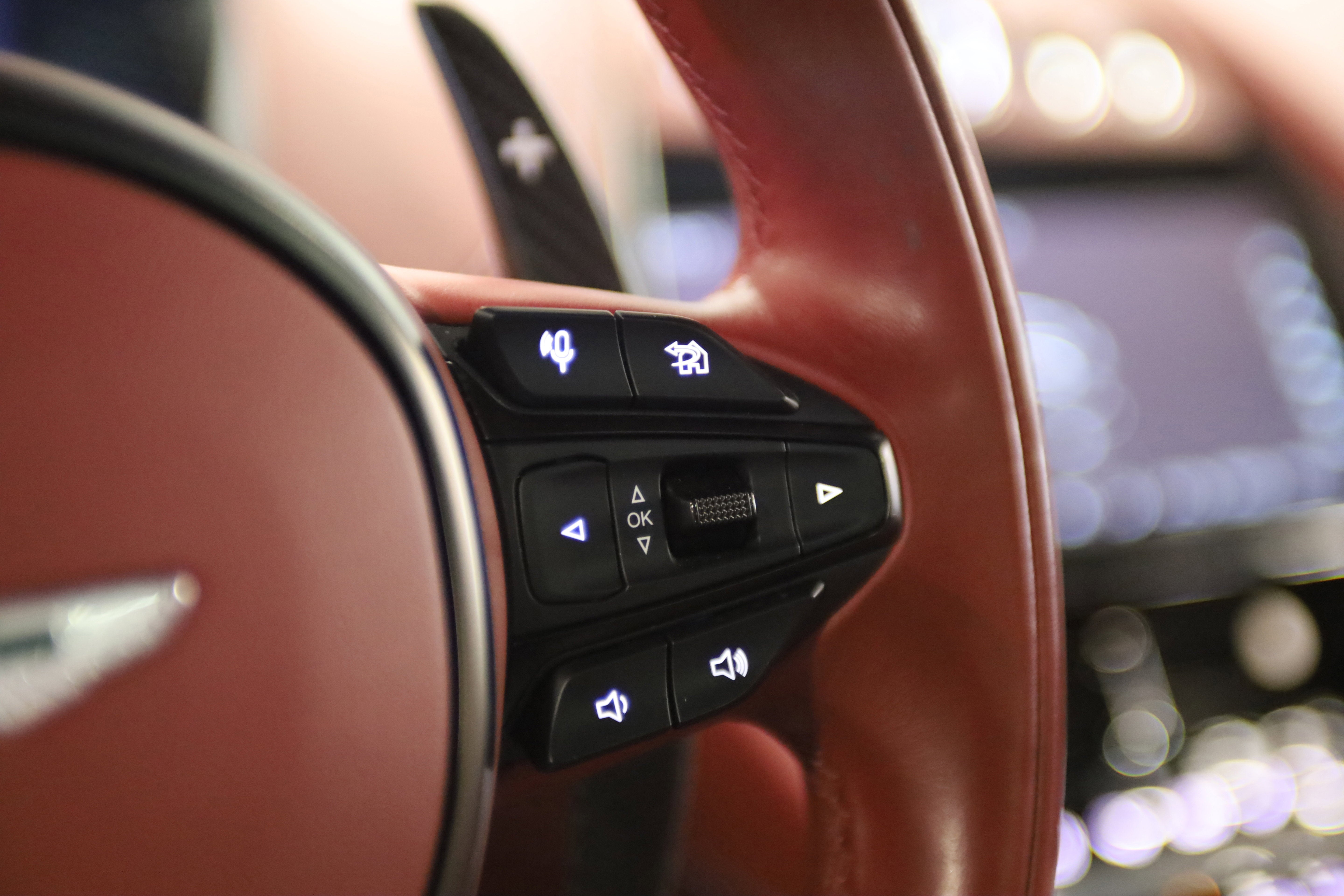 2023 Aston Martin DBX 707