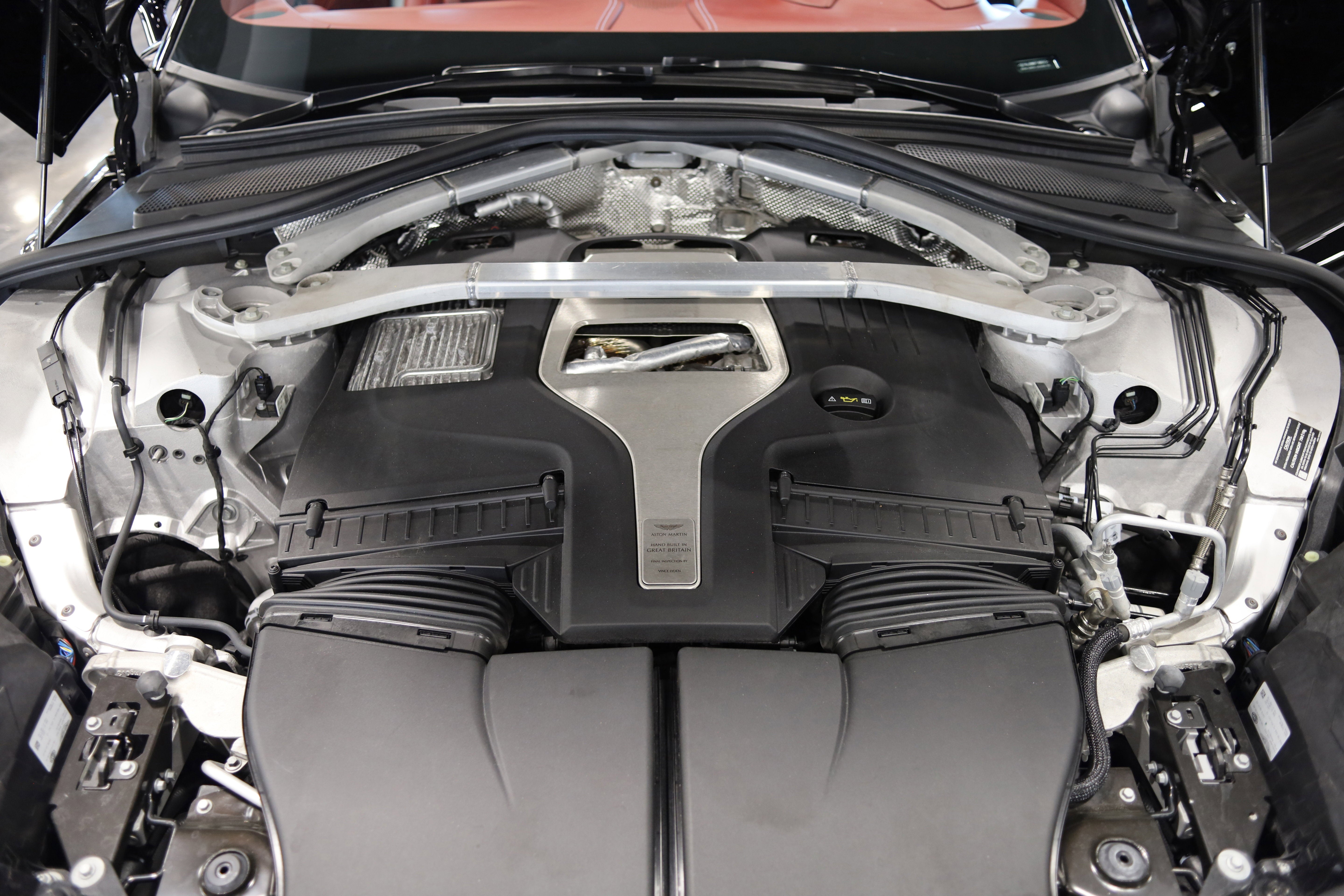 2023 Aston Martin DBX 707