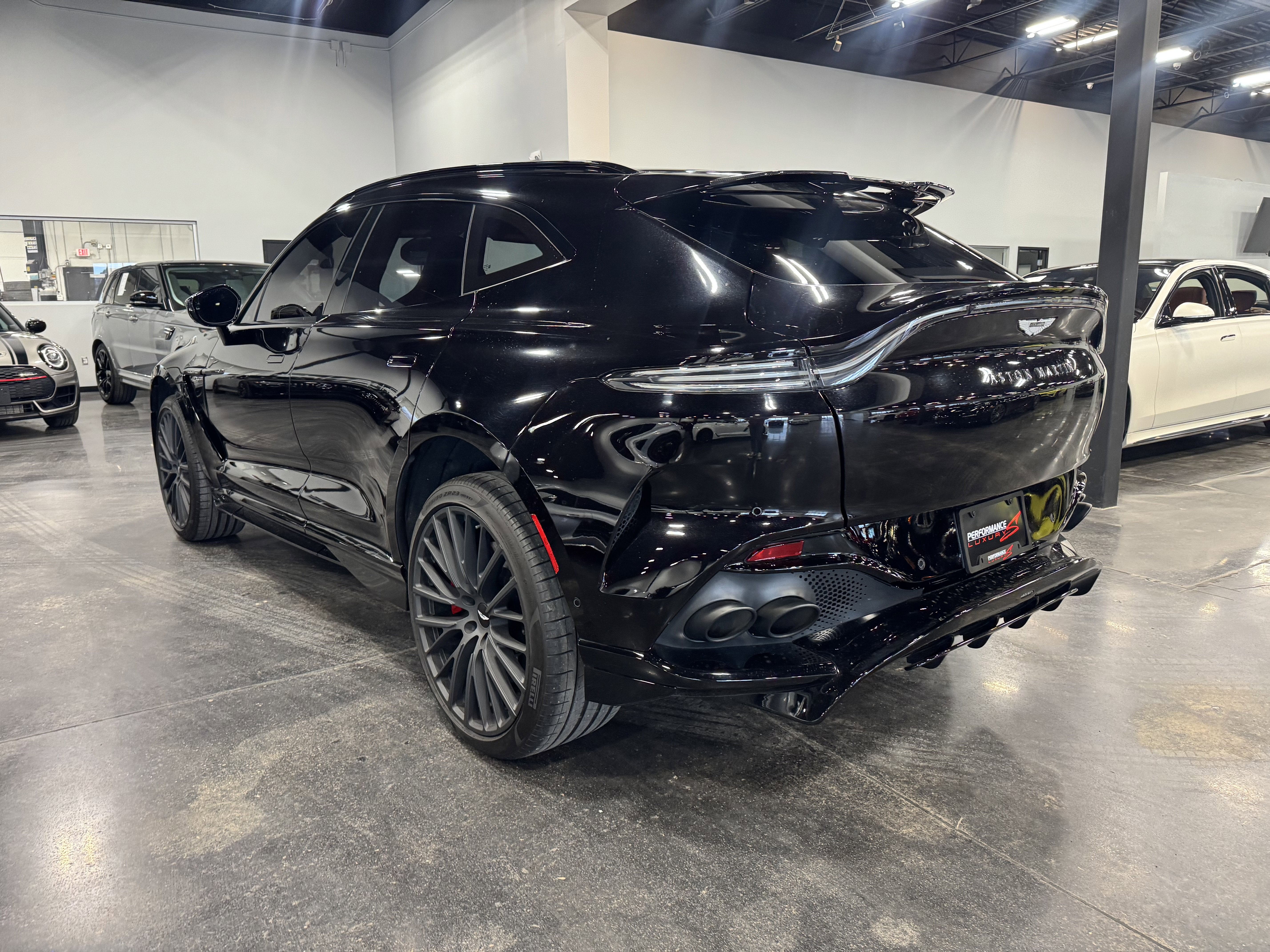 2023 Aston Martin DBX 707