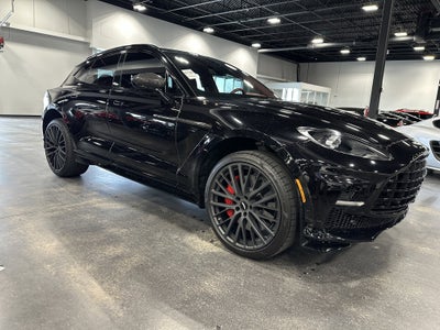 2023 Aston Martin DBX 707