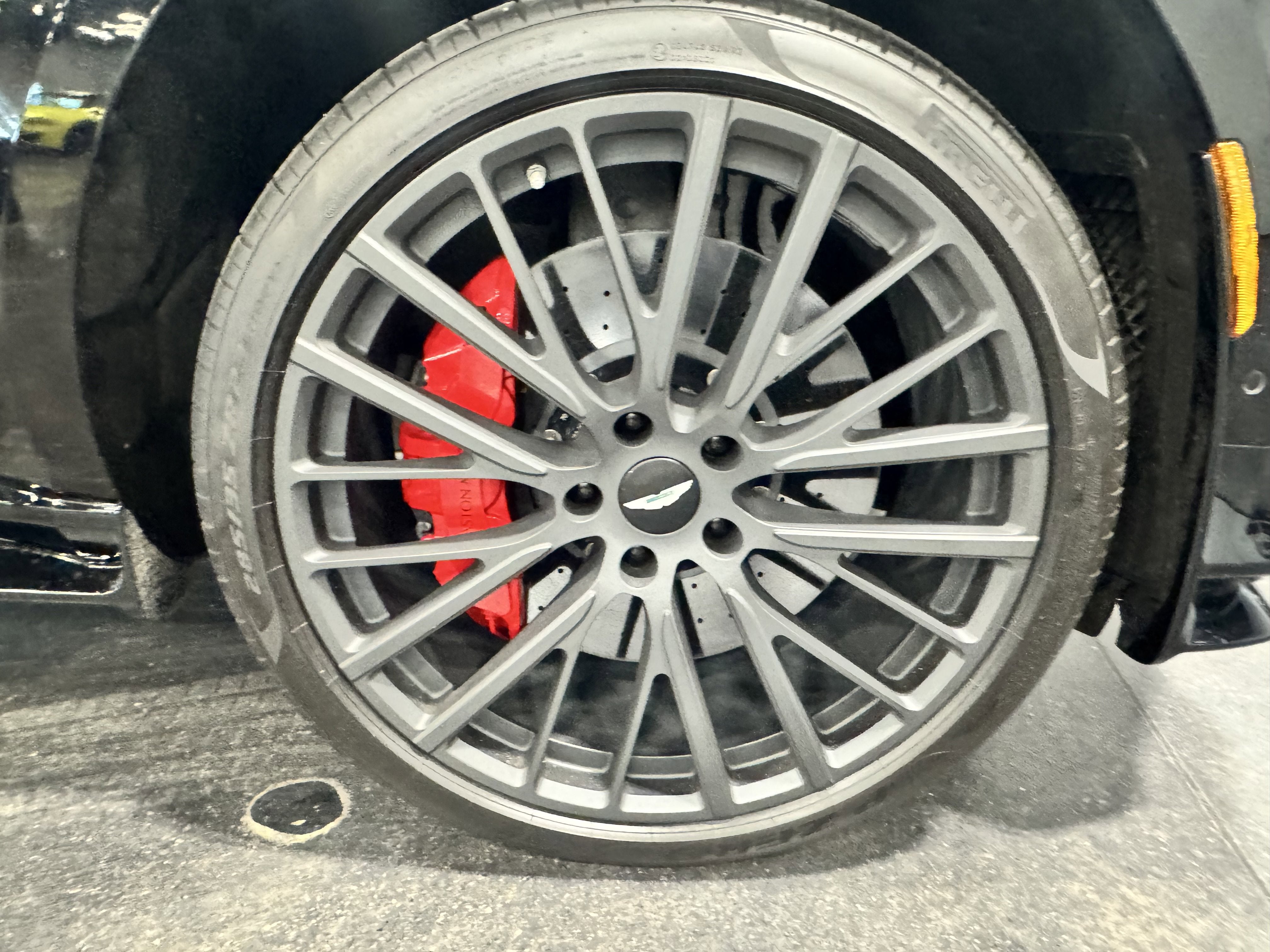 2023 Aston Martin DBX 707