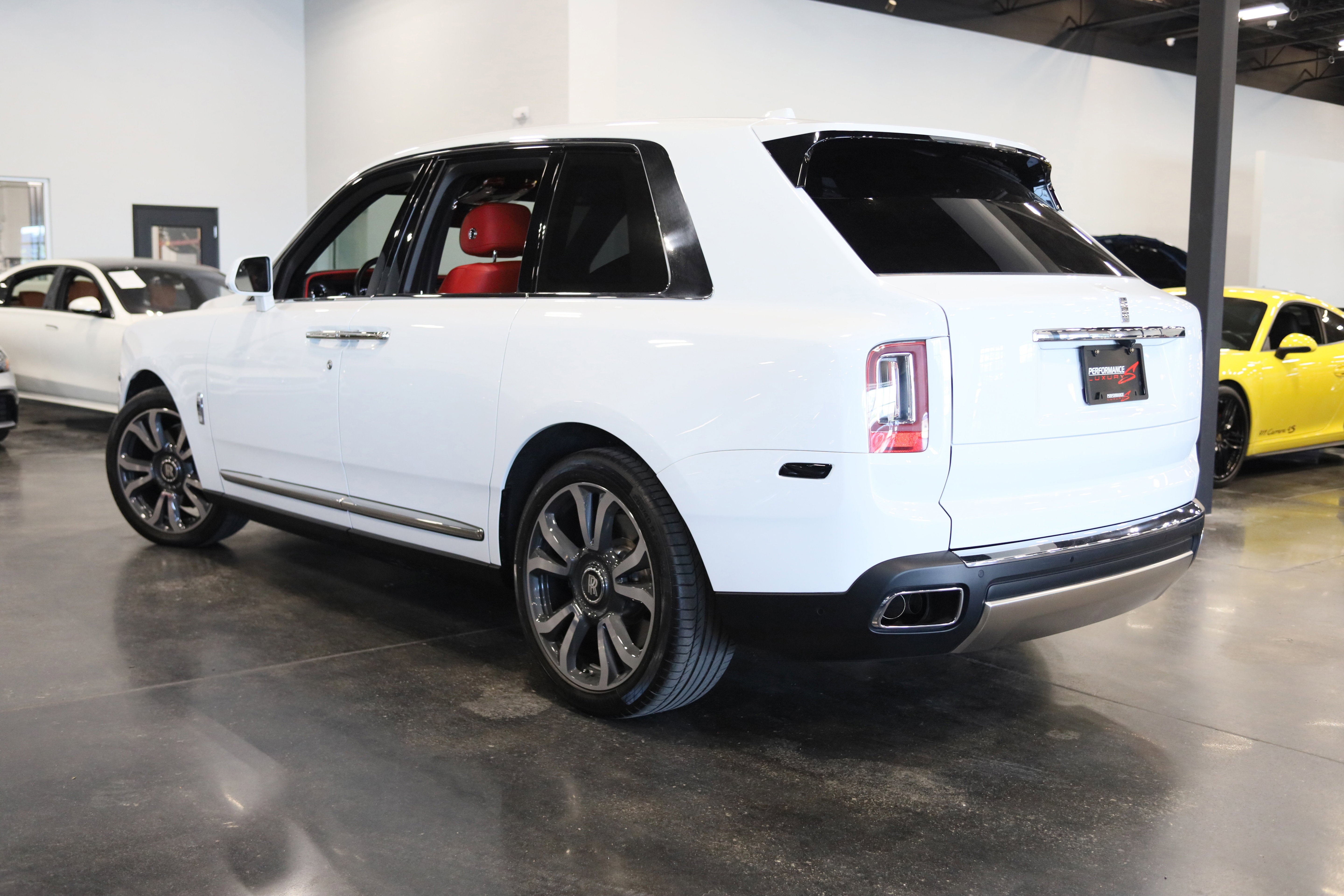 2023 Rolls-Royce Cullinan Base